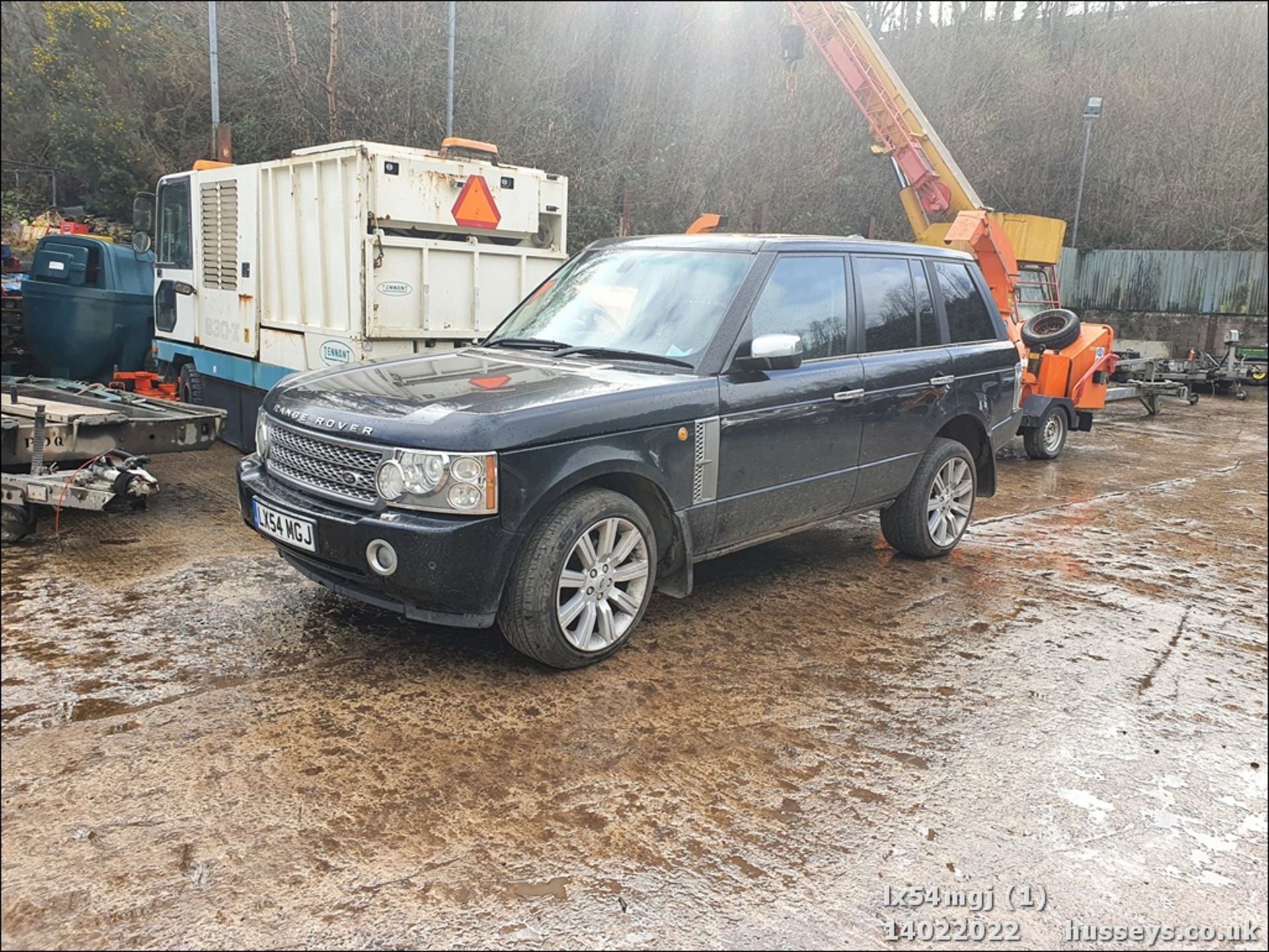 04/54 LAND ROVER RANGE ROVER VOGUE TD6 AUT - 2926cc Estate (Black) - Image 8 of 36