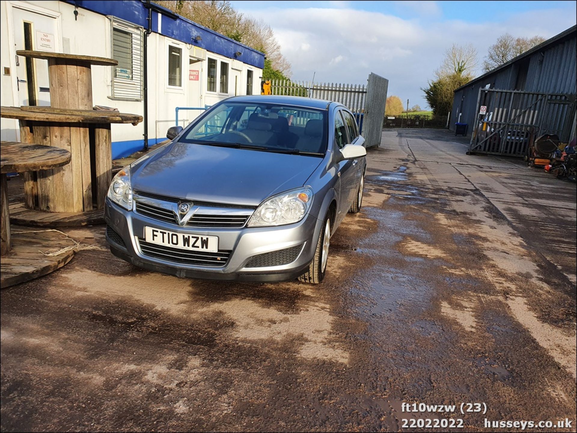 10/10 VAUXHALL ASTRA CLUB - 1364cc 5dr Hatchback (Silver) - Image 23 of 29