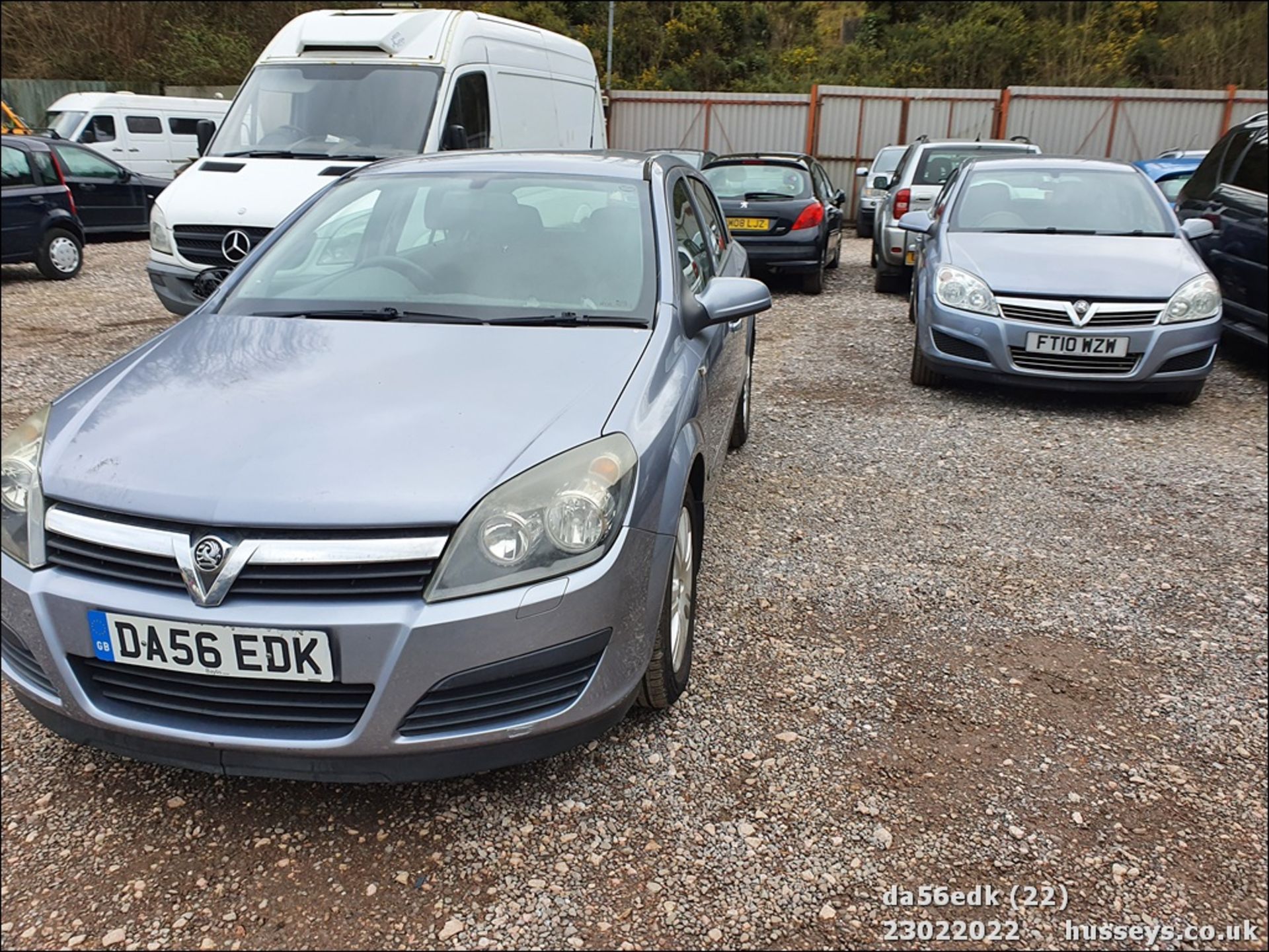 06/56 VAUXHALL ASTRA ACTIVE - 1598cc 5dr Hatchback (Silver) - Image 21 of 42