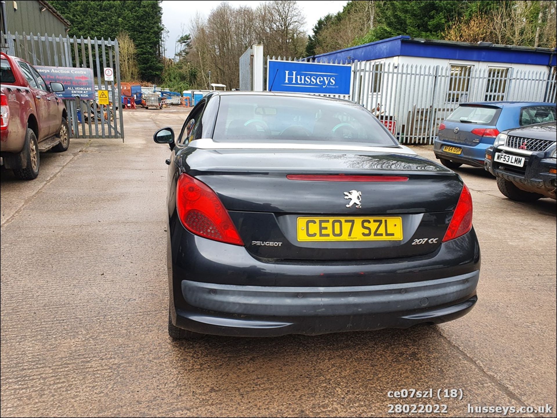 07/07 PEUGEOT 207 GT CC - 1598cc 2dr Convertible (Black, 103k) - Image 18 of 42