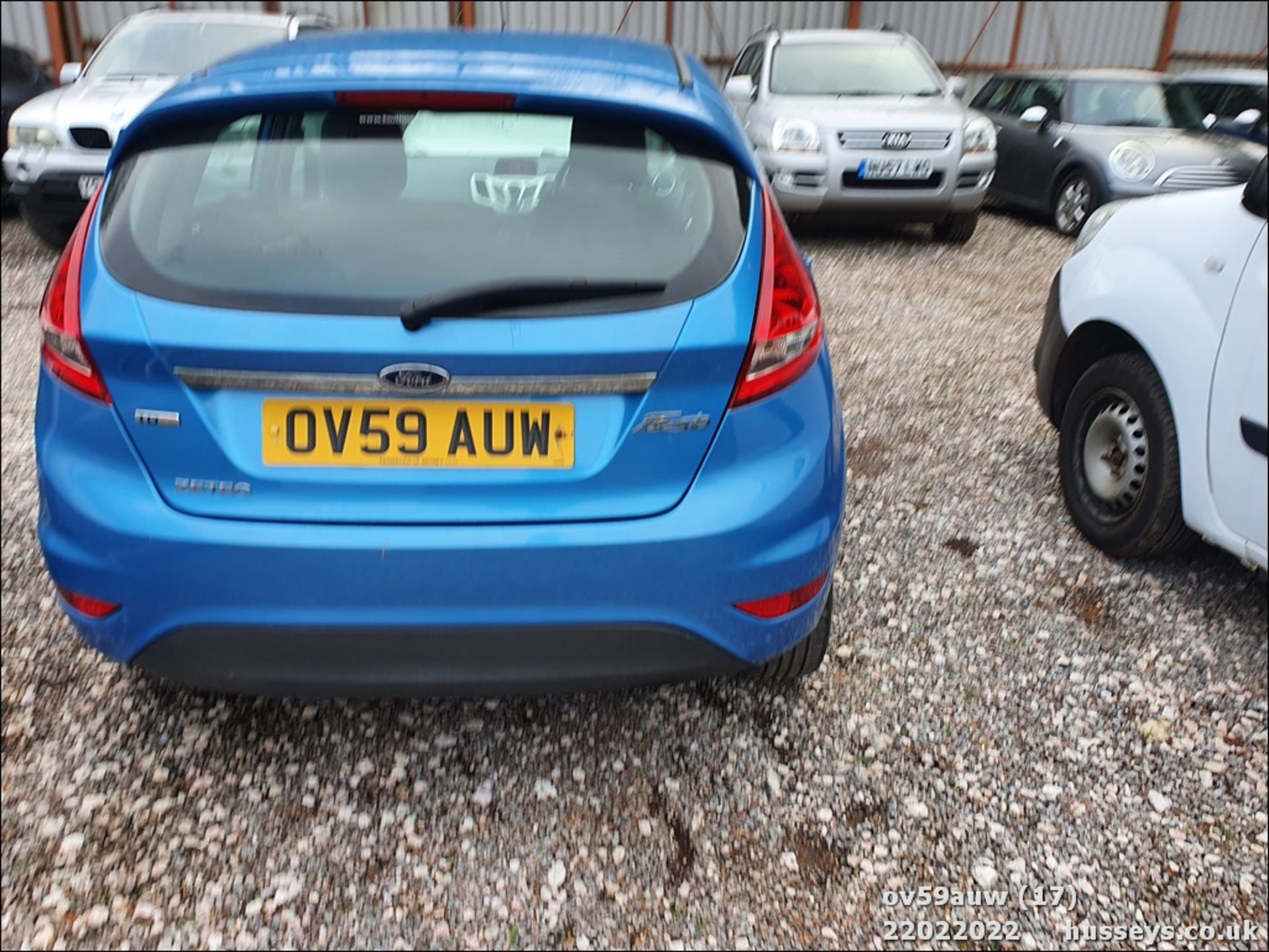 09/59 FORD FIESTA ZETEC 68 TDCI - 1399cc 5dr Hatchback (Blue, 99k) - Image 17 of 26