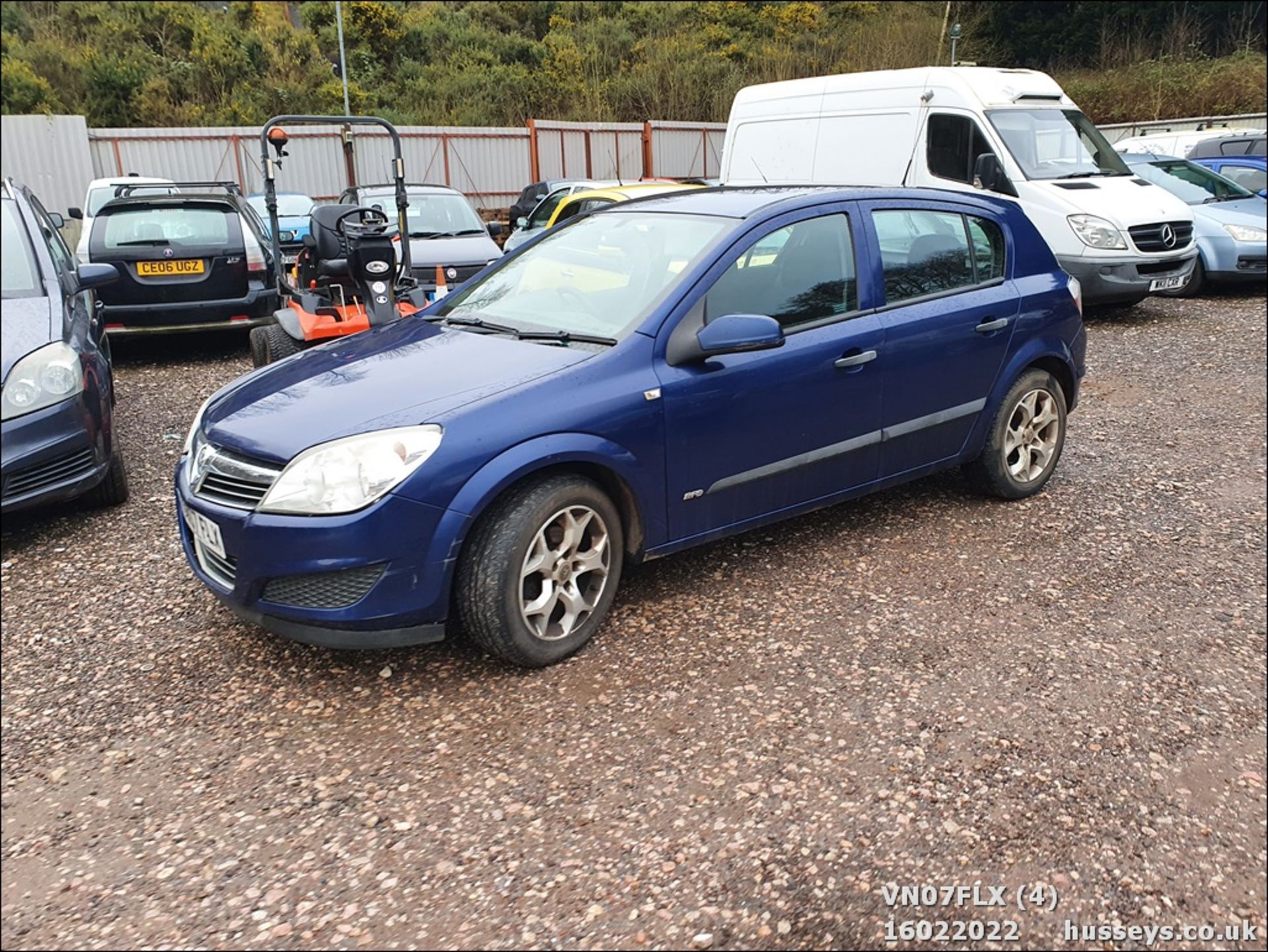 07/07 VAUXHALL ASTRA LIFE CDTI - 1248cc 5dr Hatchback (Blue, 185k) - Image 4 of 27