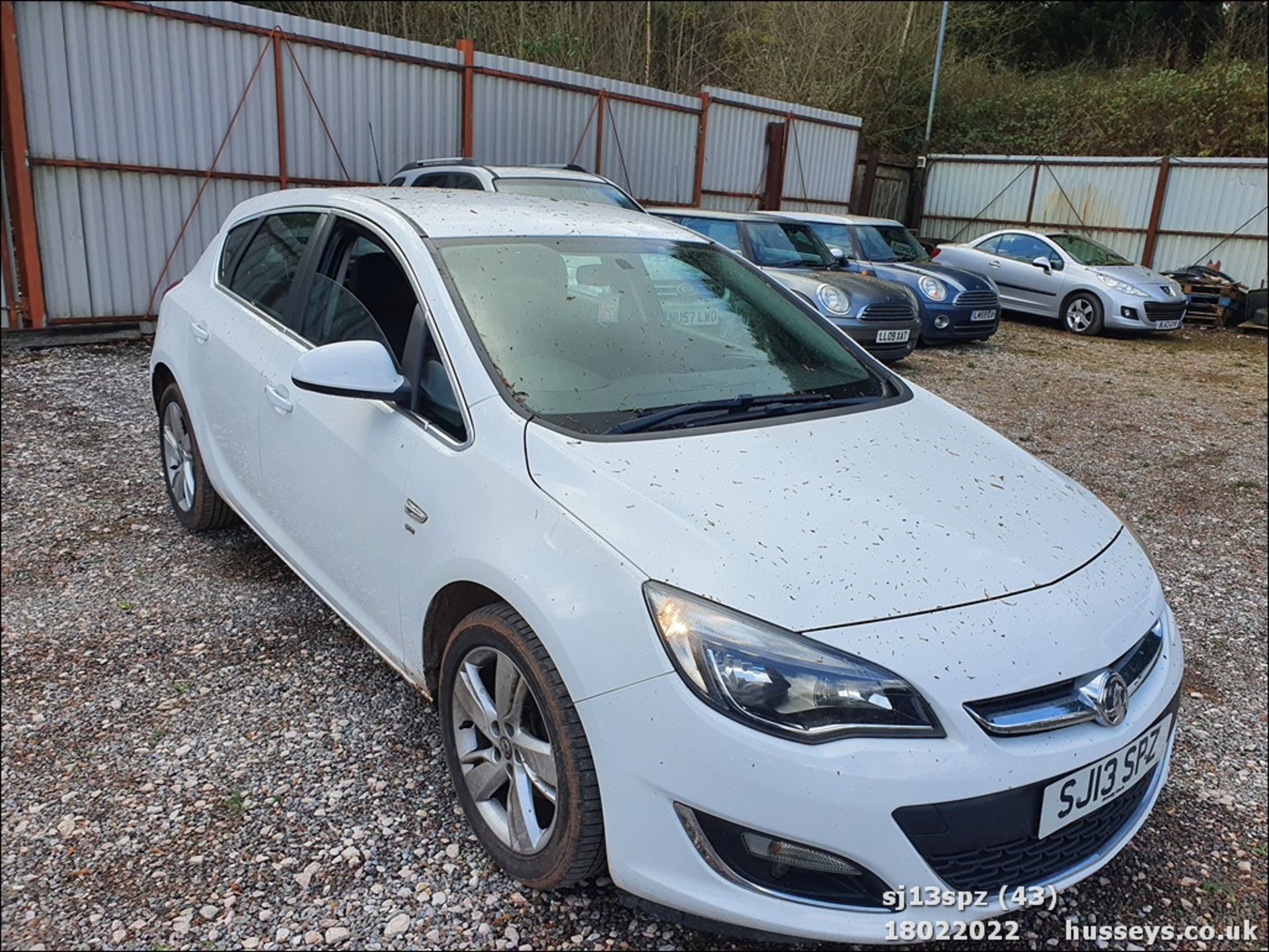 13/13 VAUXHALL ASTRA SRI - 1398cc 5dr Hatchback (White, 98k) - Image 43 of 48