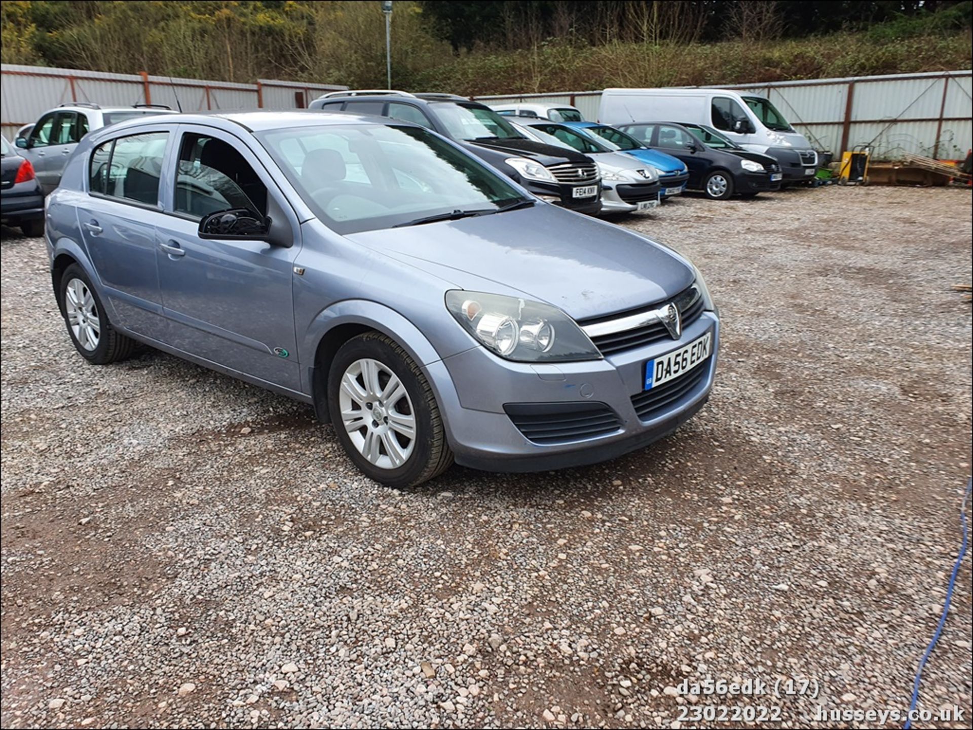 06/56 VAUXHALL ASTRA ACTIVE - 1598cc 5dr Hatchback (Silver) - Image 16 of 42