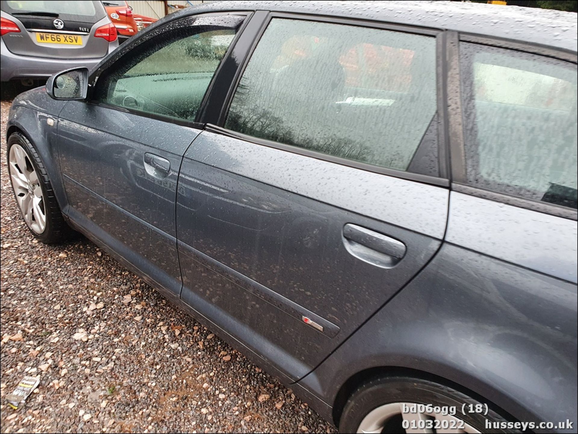 06/06 AUDI A3 TDI S LINE AUTO - 1968cc 5dr Hatchback (Grey) - Image 18 of 31