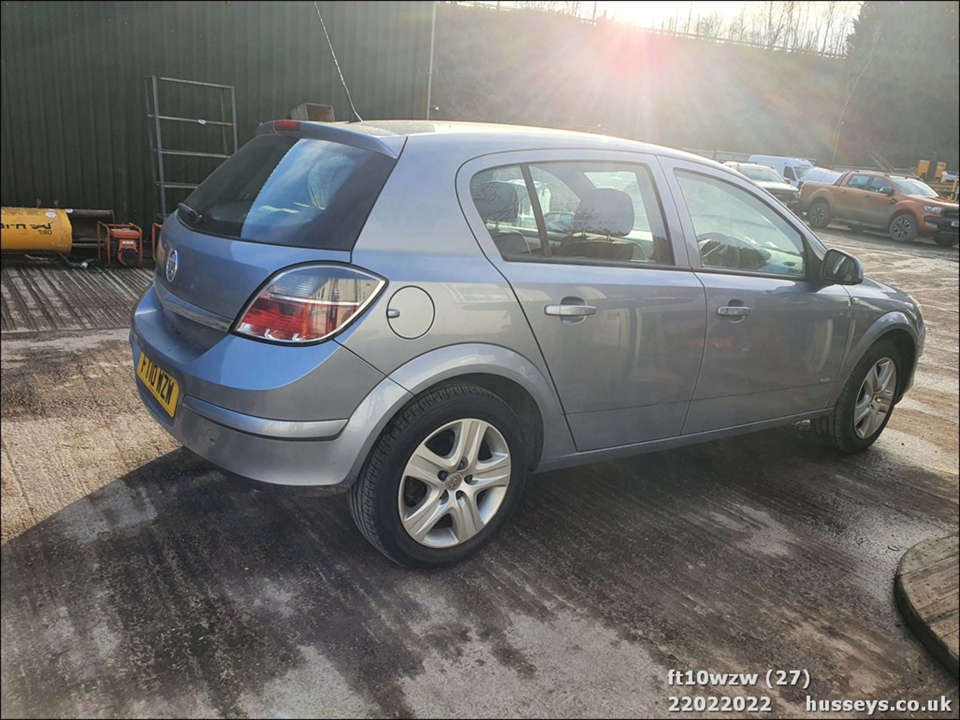 10/10 VAUXHALL ASTRA CLUB - 1364cc 5dr Hatchback (Silver) - Image 28 of 29