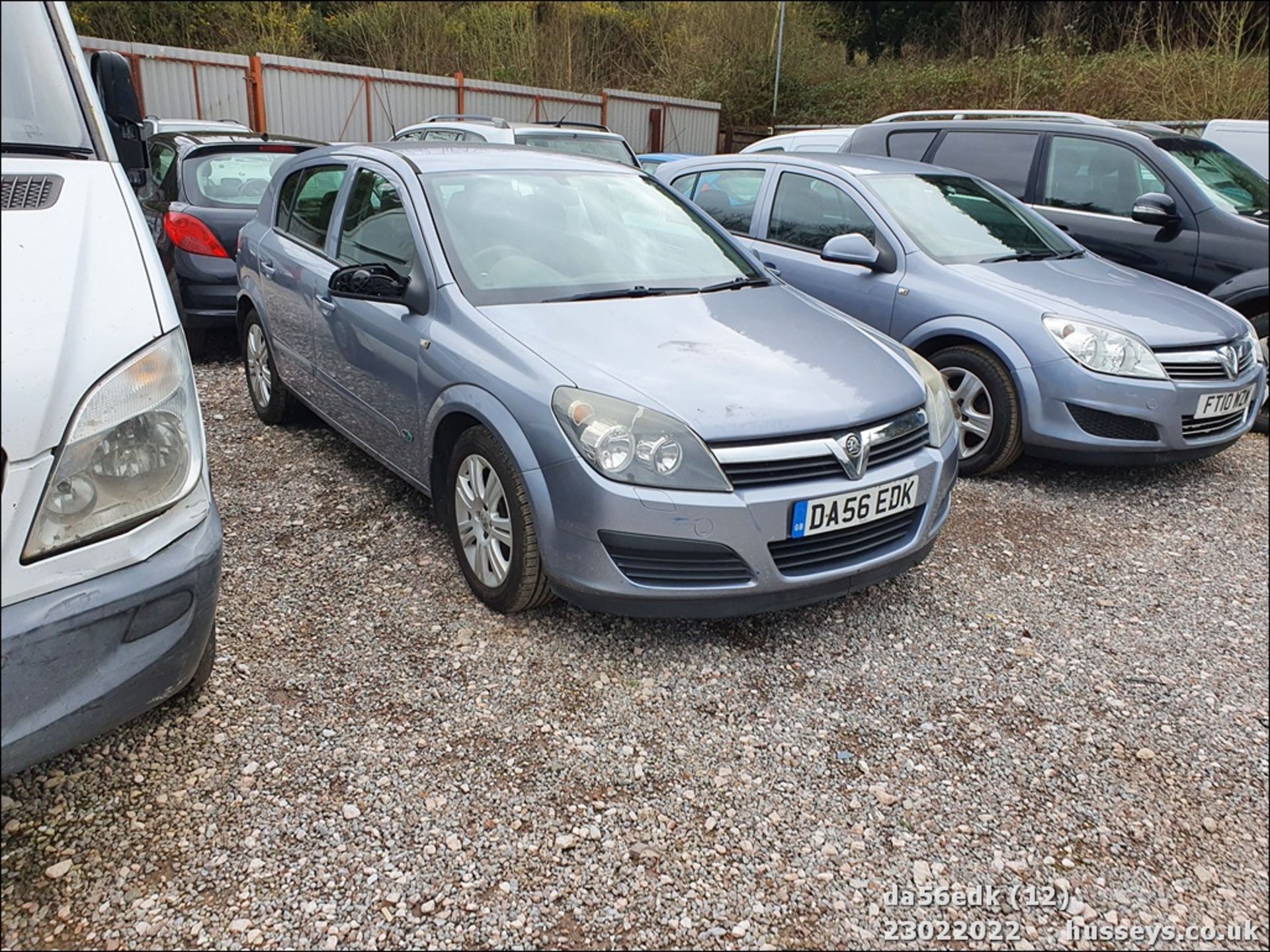06/56 VAUXHALL ASTRA ACTIVE - 1598cc 5dr Hatchback (Silver) - Image 13 of 42