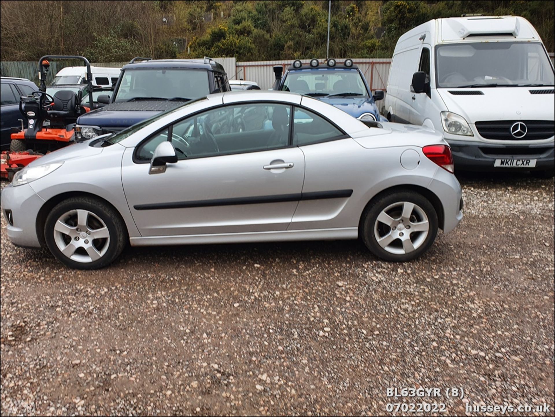 13/63 PEUGEOT 207 CC ACTIVE - 1598cc 2dr Convertible (Silver, 74k) - Image 7 of 19