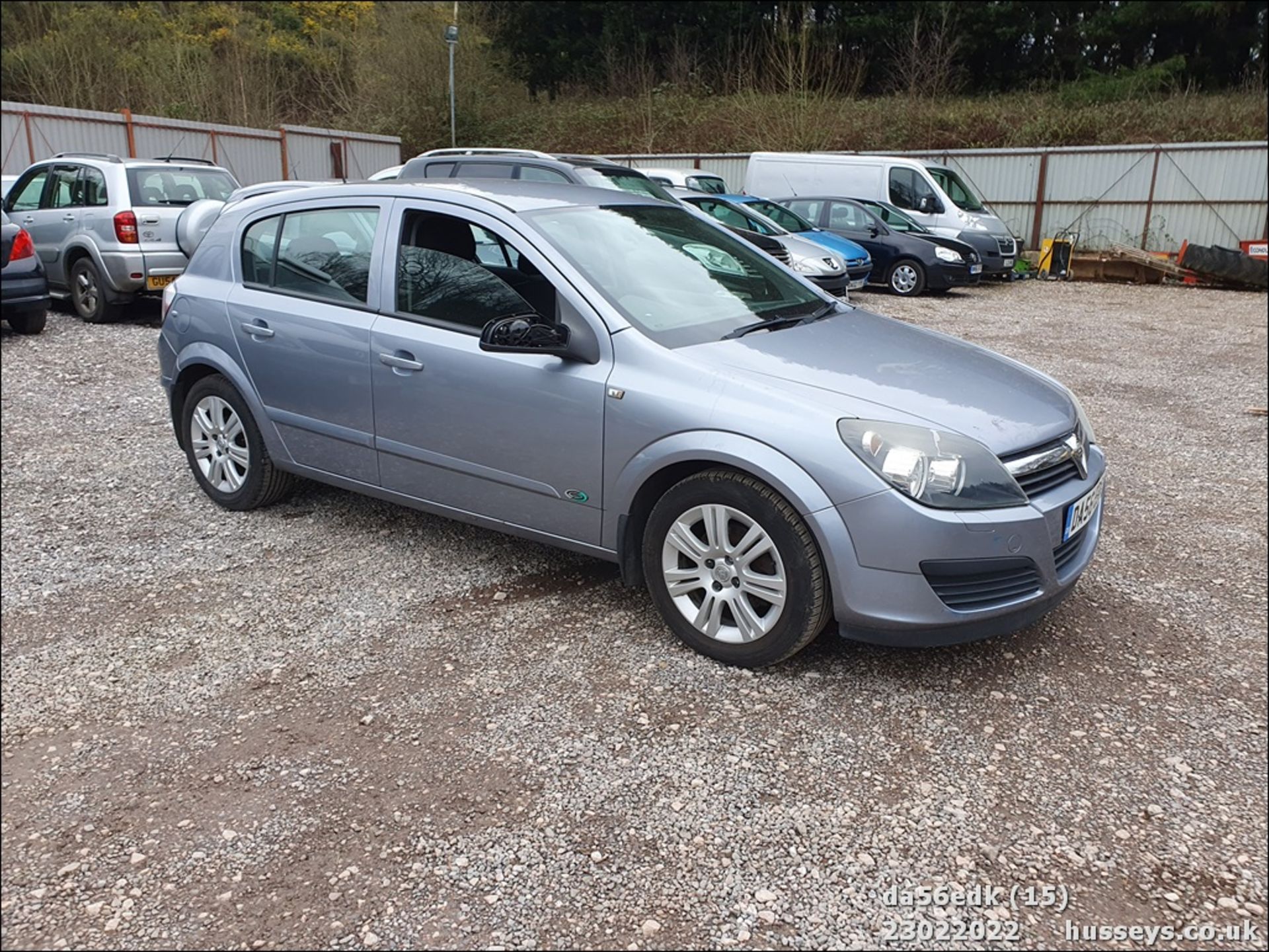 06/56 VAUXHALL ASTRA ACTIVE - 1598cc 5dr Hatchback (Silver) - Image 14 of 42