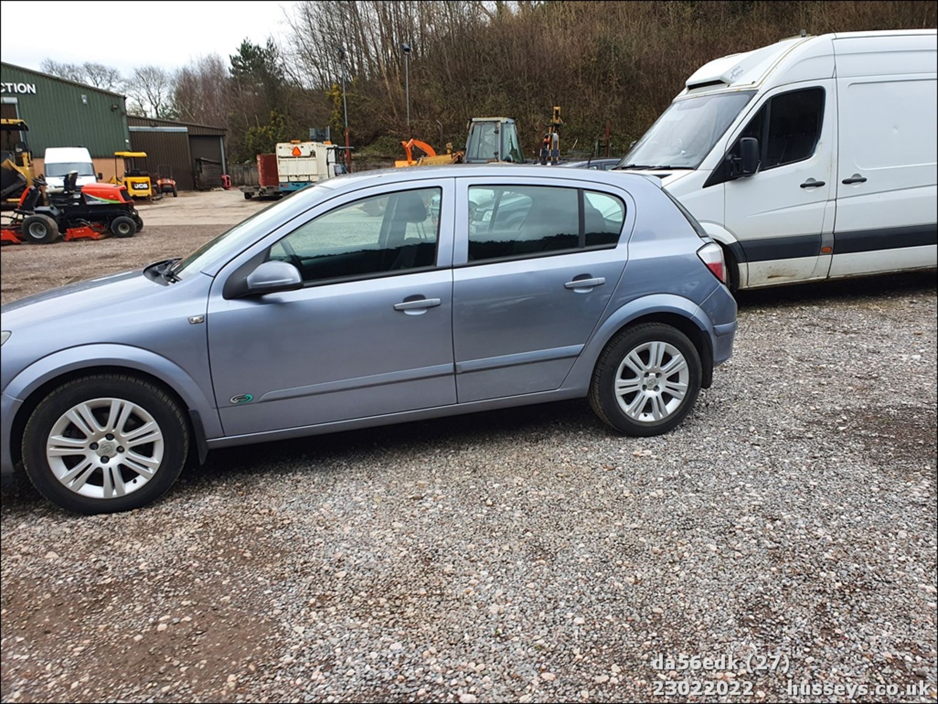 06/56 VAUXHALL ASTRA ACTIVE - 1598cc 5dr Hatchback (Silver) - Image 25 of 42
