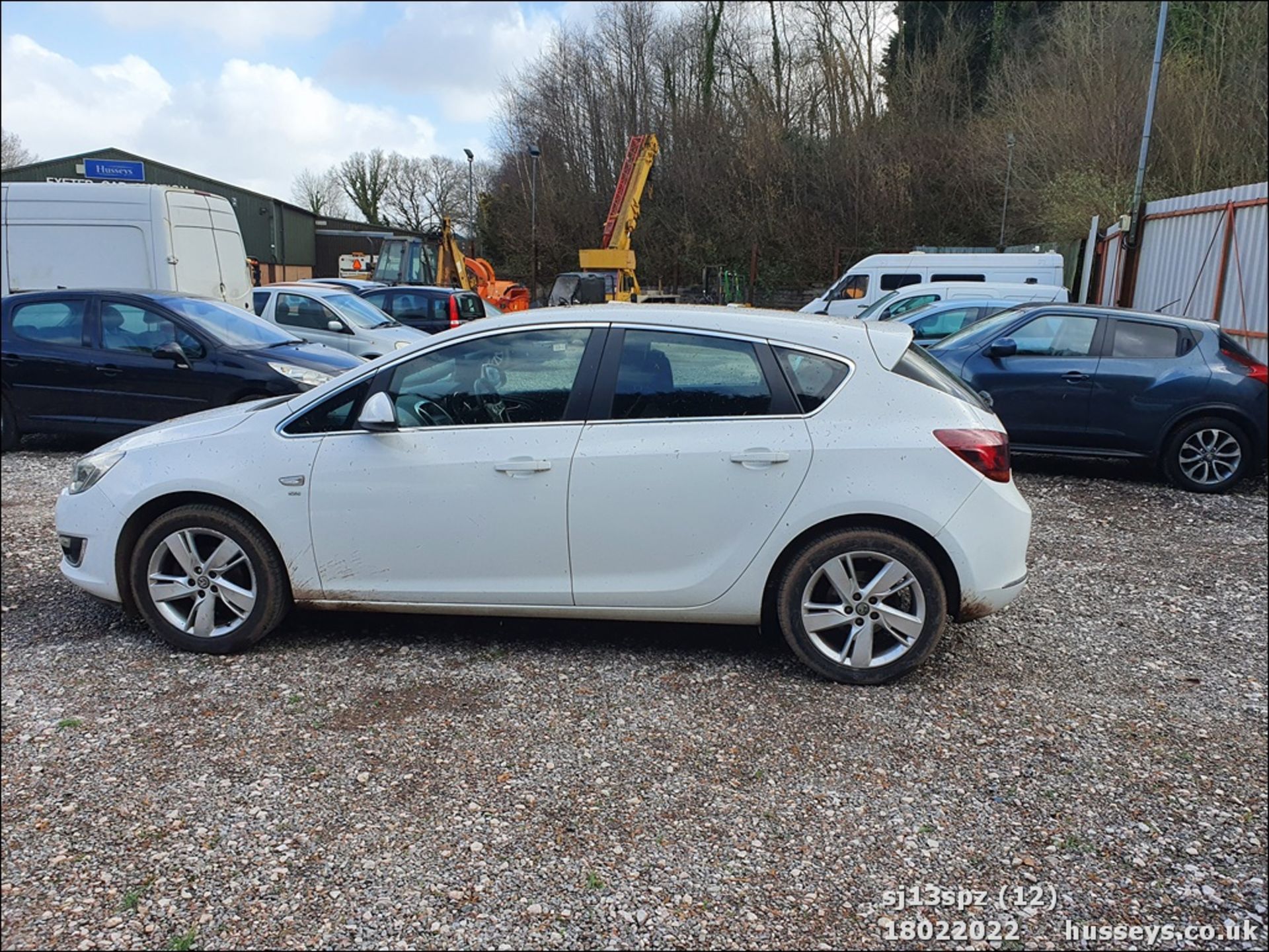 13/13 VAUXHALL ASTRA SRI - 1398cc 5dr Hatchback (White, 98k) - Image 12 of 48