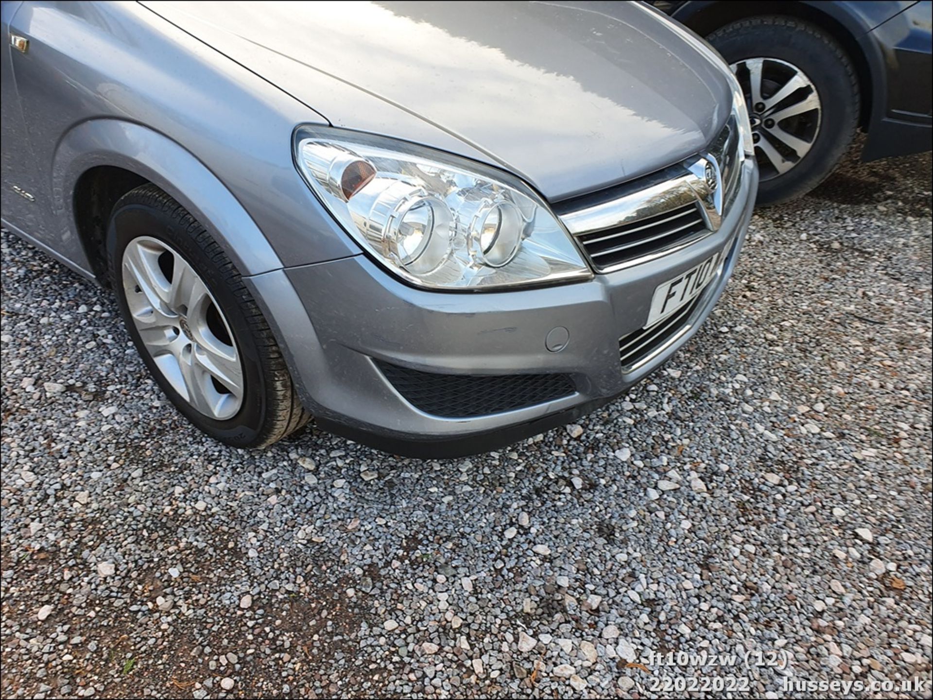 10/10 VAUXHALL ASTRA CLUB - 1364cc 5dr Hatchback (Silver) - Image 13 of 29