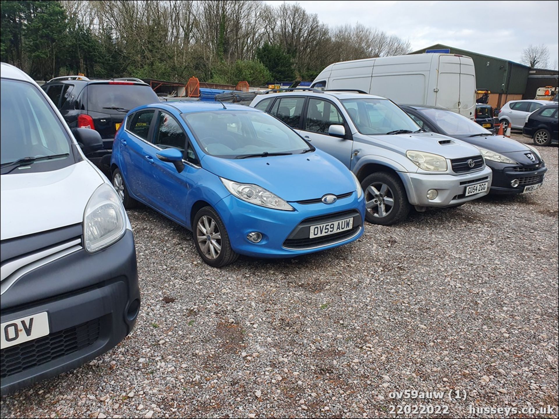 09/59 FORD FIESTA ZETEC 68 TDCI - 1399cc 5dr Hatchback (Blue, 99k) - Image 3 of 26