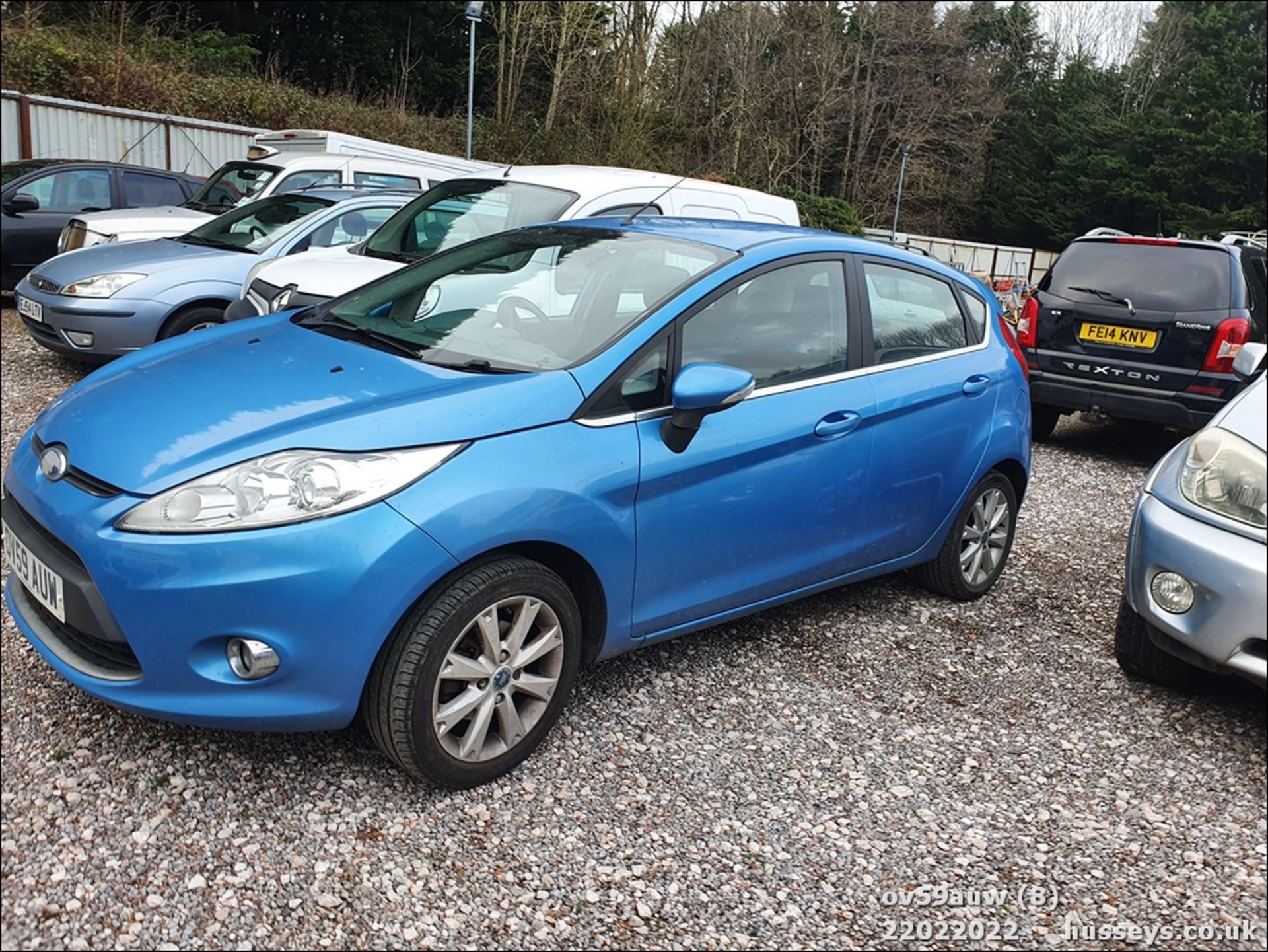 09/59 FORD FIESTA ZETEC 68 TDCI - 1399cc 5dr Hatchback (Blue, 99k) - Image 9 of 26