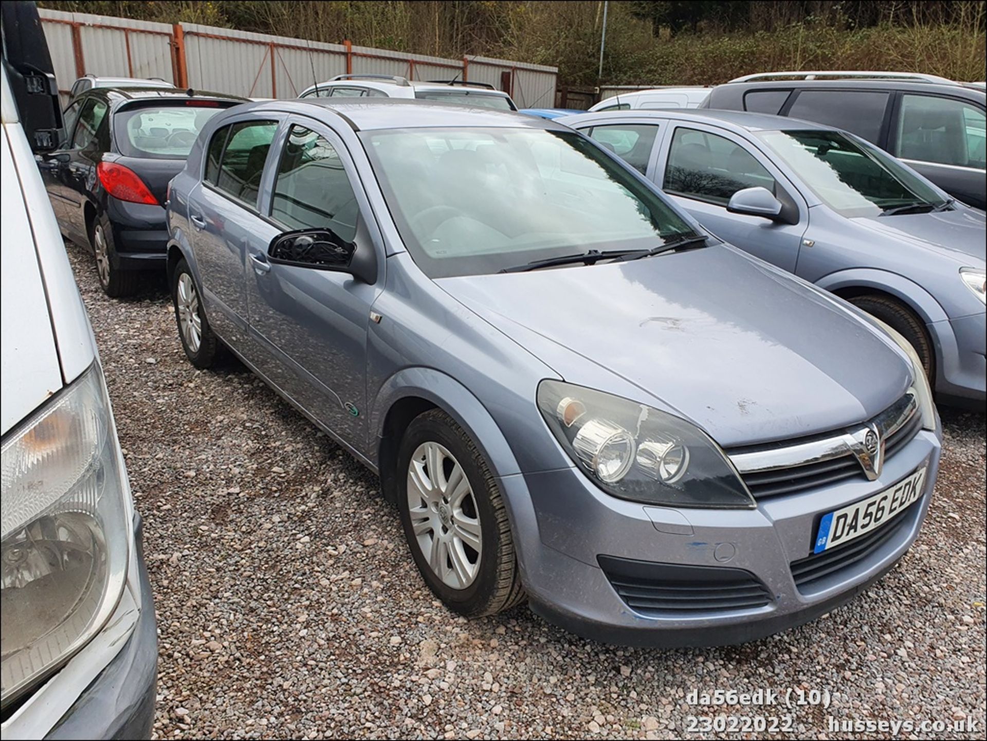 06/56 VAUXHALL ASTRA ACTIVE - 1598cc 5dr Hatchback (Silver) - Image 11 of 42