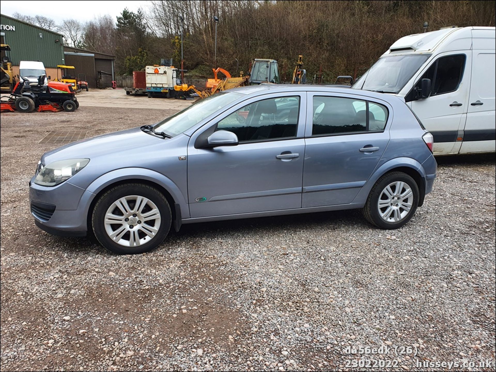 06/56 VAUXHALL ASTRA ACTIVE - 1598cc 5dr Hatchback (Silver) - Image 24 of 42