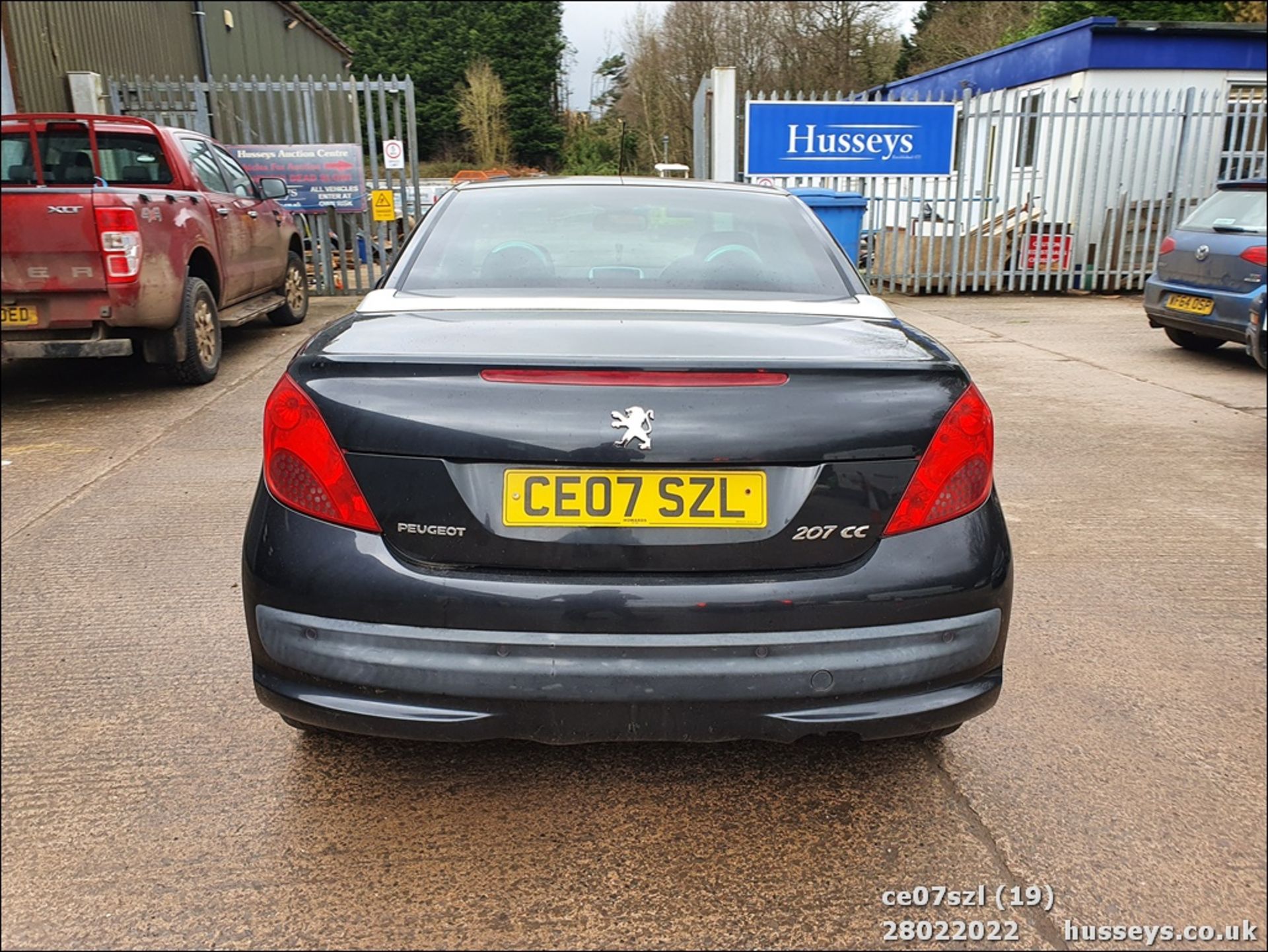 07/07 PEUGEOT 207 GT CC - 1598cc 2dr Convertible (Black, 103k) - Image 19 of 42