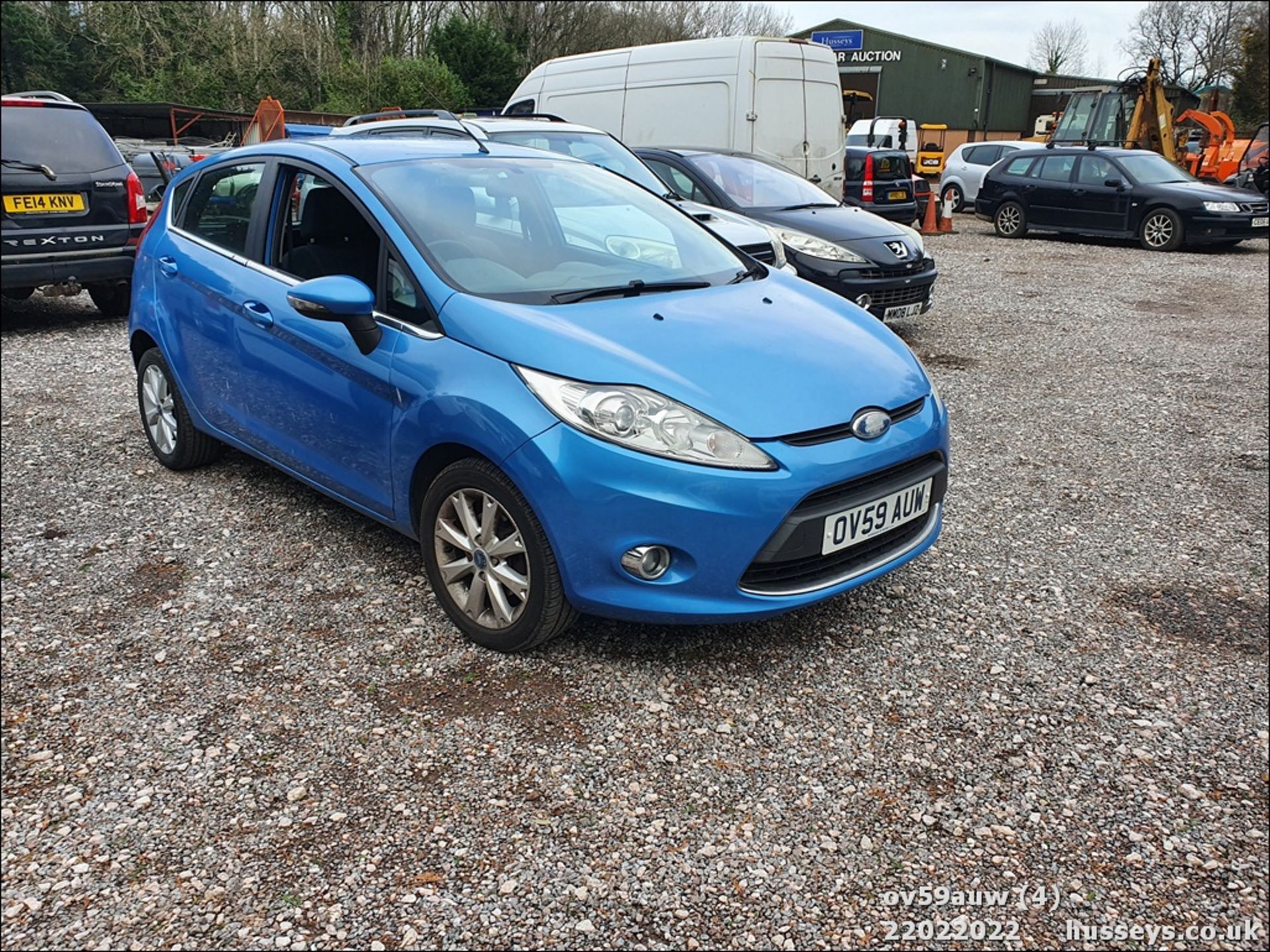 09/59 FORD FIESTA ZETEC 68 TDCI - 1399cc 5dr Hatchback (Blue, 99k) - Image 5 of 26