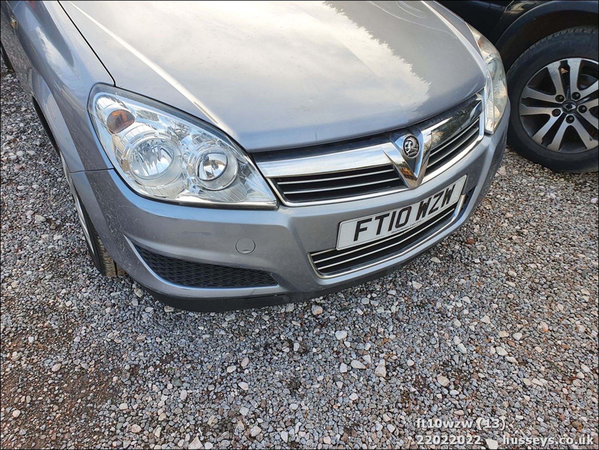 10/10 VAUXHALL ASTRA CLUB - 1364cc 5dr Hatchback (Silver) - Image 14 of 29