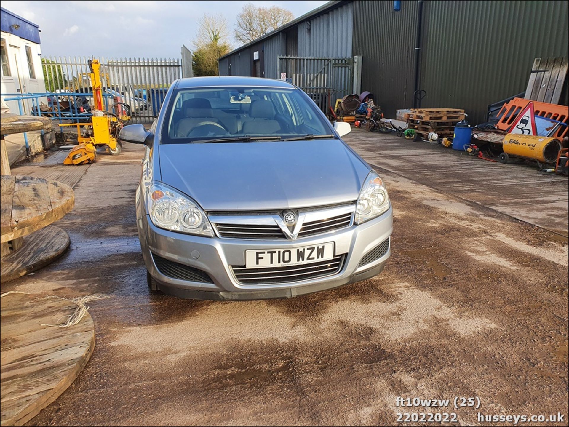 10/10 VAUXHALL ASTRA CLUB - 1364cc 5dr Hatchback (Silver) - Image 25 of 29