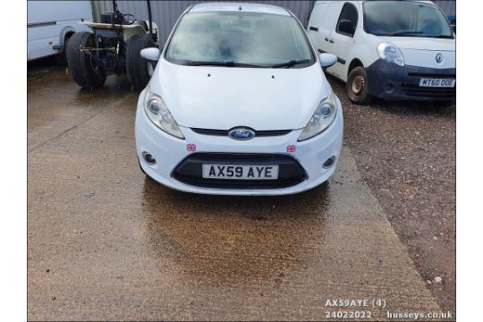 10/59 FORD FIESTA ZETEC 90 TDCI - 1560cc 5dr Hatchback (White, 145k) - Image 4 of 32