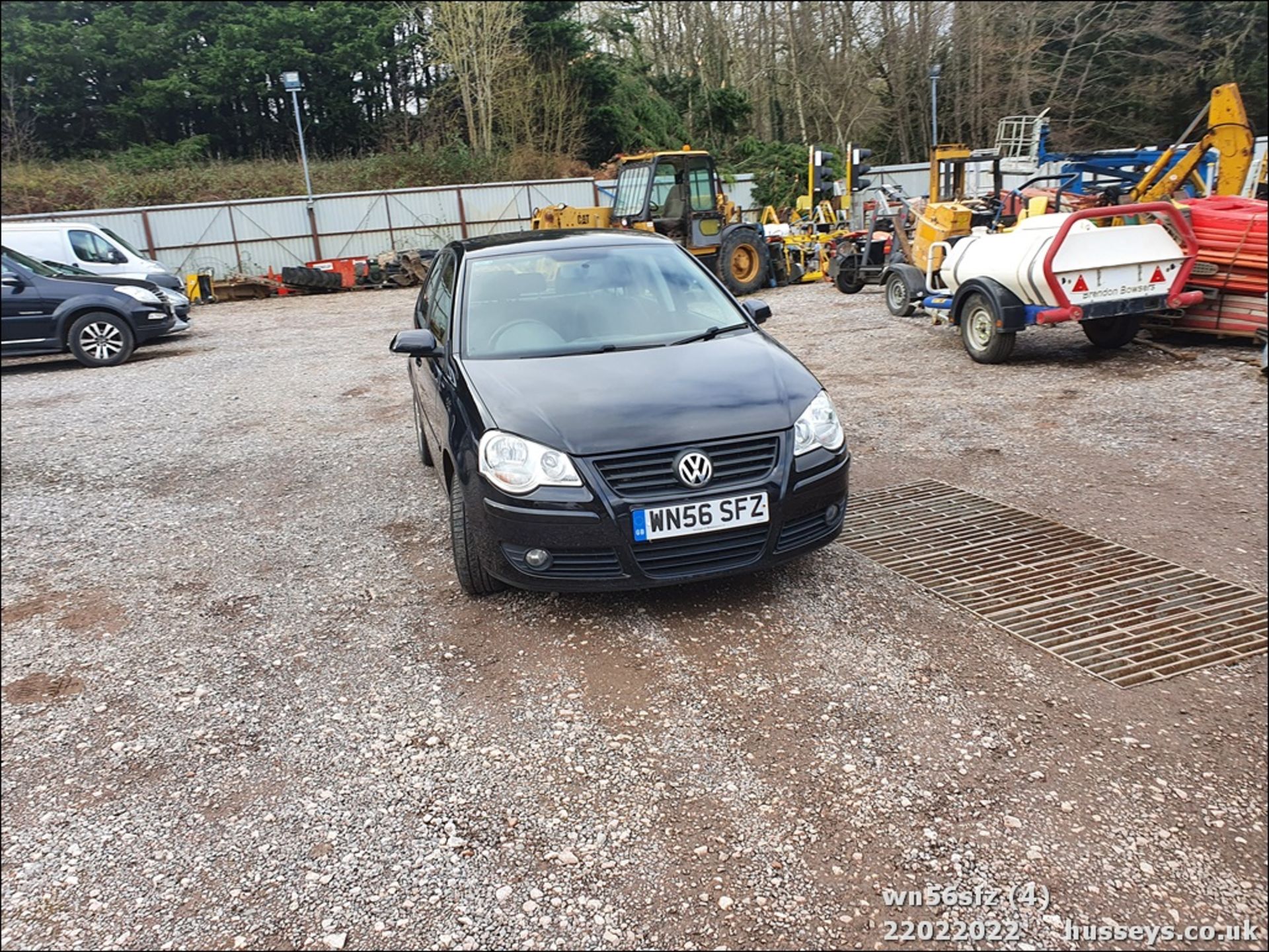 06/56 VOLKSWAGEN POLO S 80 - 1390cc 5dr Hatchback (Black, 85k) - Image 5 of 34