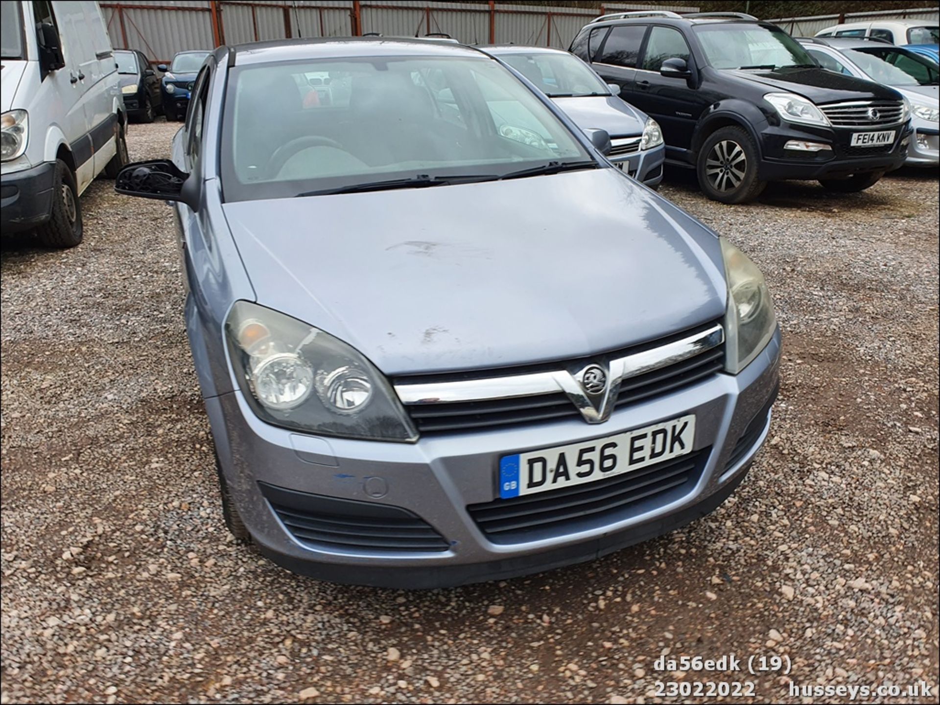 06/56 VAUXHALL ASTRA ACTIVE - 1598cc 5dr Hatchback (Silver) - Image 18 of 42