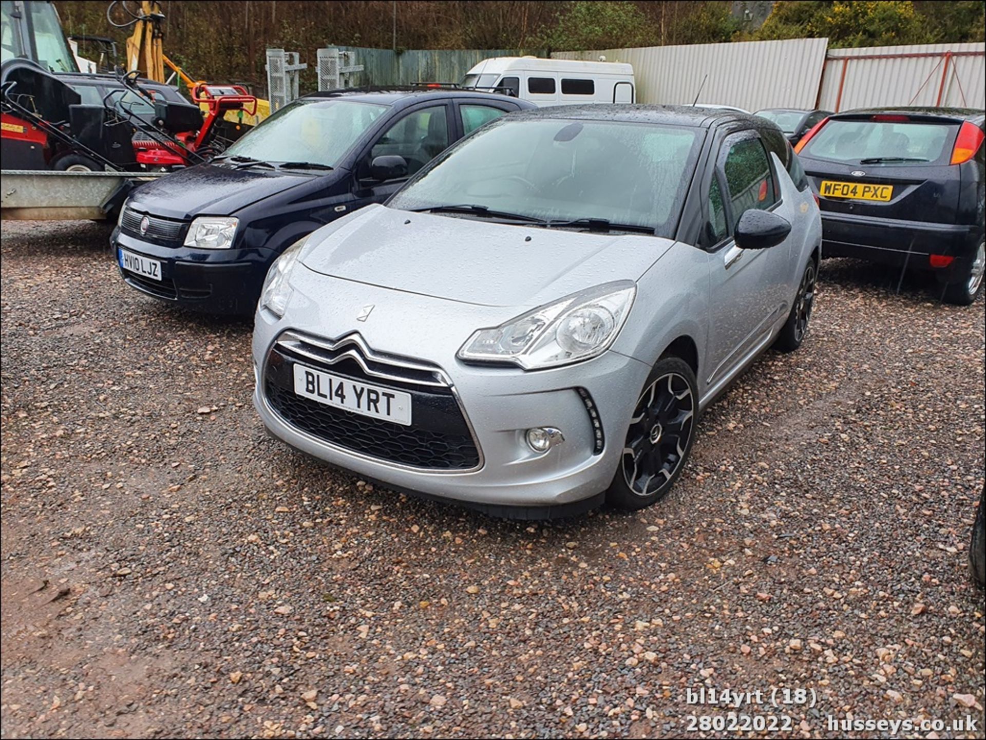 14/14 CITROEN DS3 DSTYLE + E-HDI - 1560cc 3dr Hatchback (Silver, 122k) - Image 18 of 25