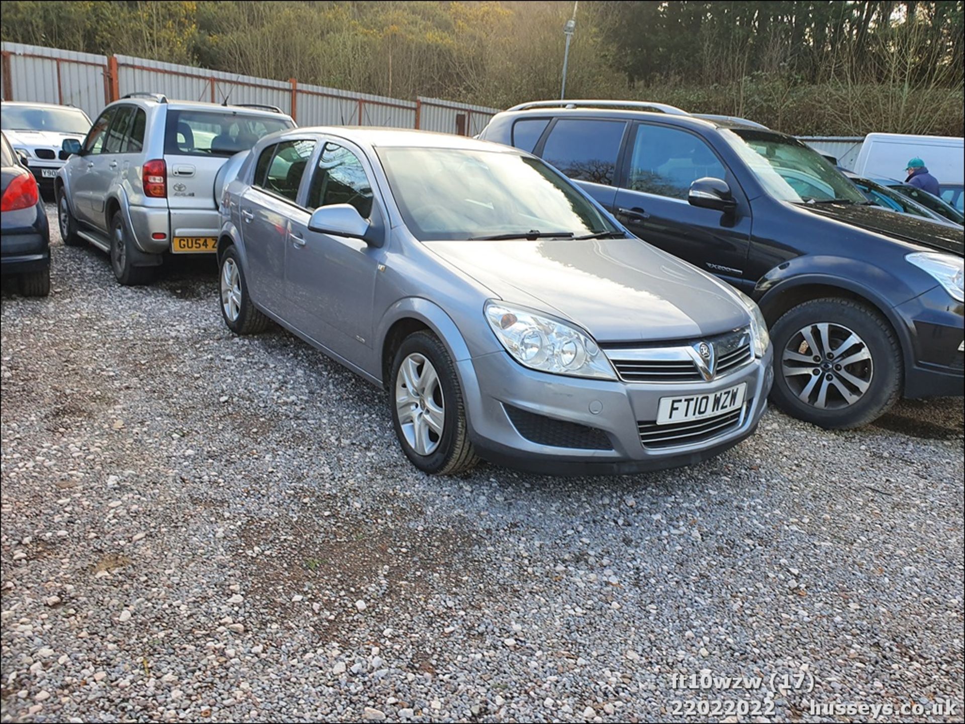 10/10 VAUXHALL ASTRA CLUB - 1364cc 5dr Hatchback (Silver) - Image 18 of 29