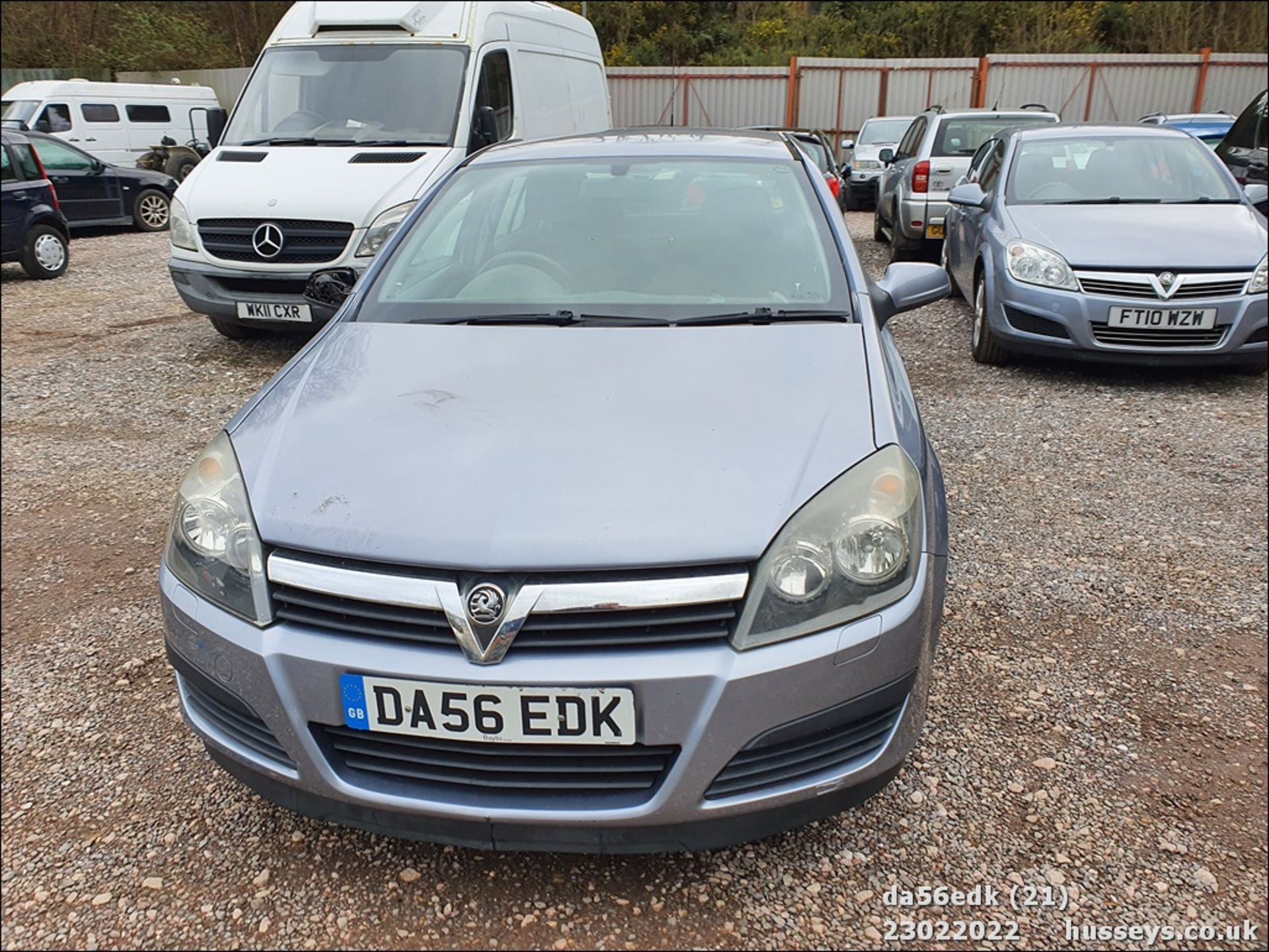 06/56 VAUXHALL ASTRA ACTIVE - 1598cc 5dr Hatchback (Silver) - Image 20 of 42