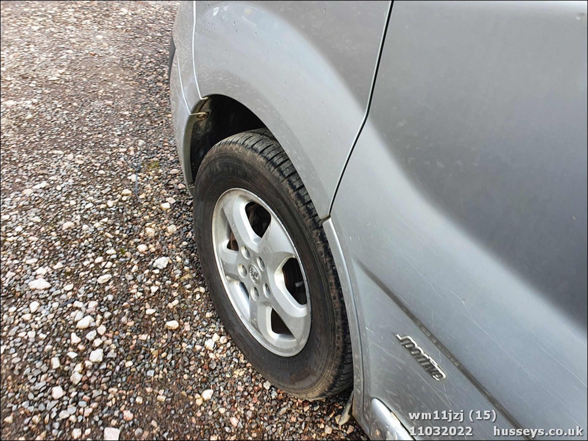 11/11 VAUXHALL VIVARO 2700 SPORTIVE CDTI - 1995cc Van (Silver, 118k) - Image 15 of 26