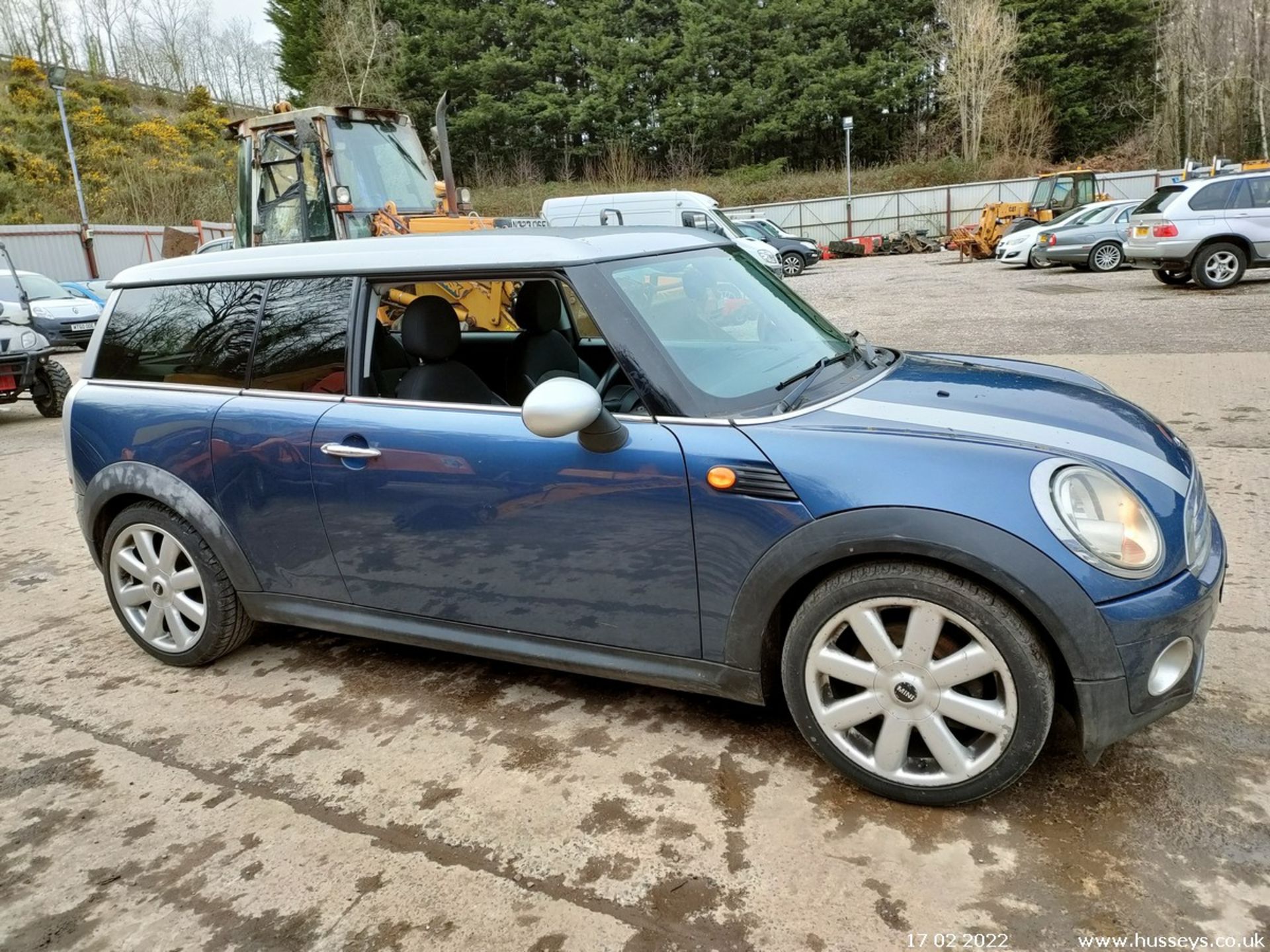 09/59 MINI COOPER D CLUBMAN - 1560cc 5dr Estate (Blue) - Image 2 of 63