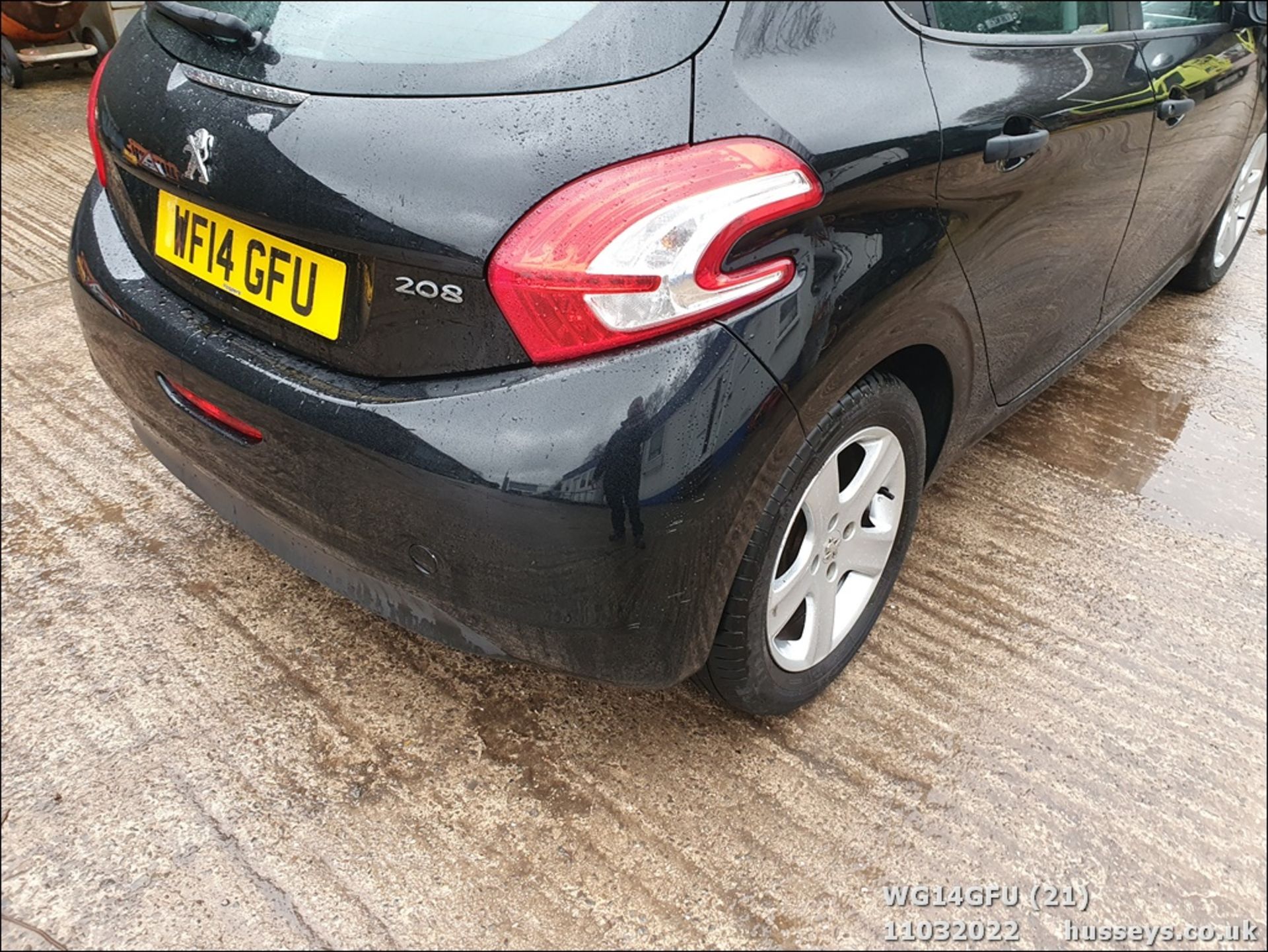 14/14 PEUGEOT 208 ACCESS - 999cc 5dr Hatchback (Black, 72k) - Image 21 of 38