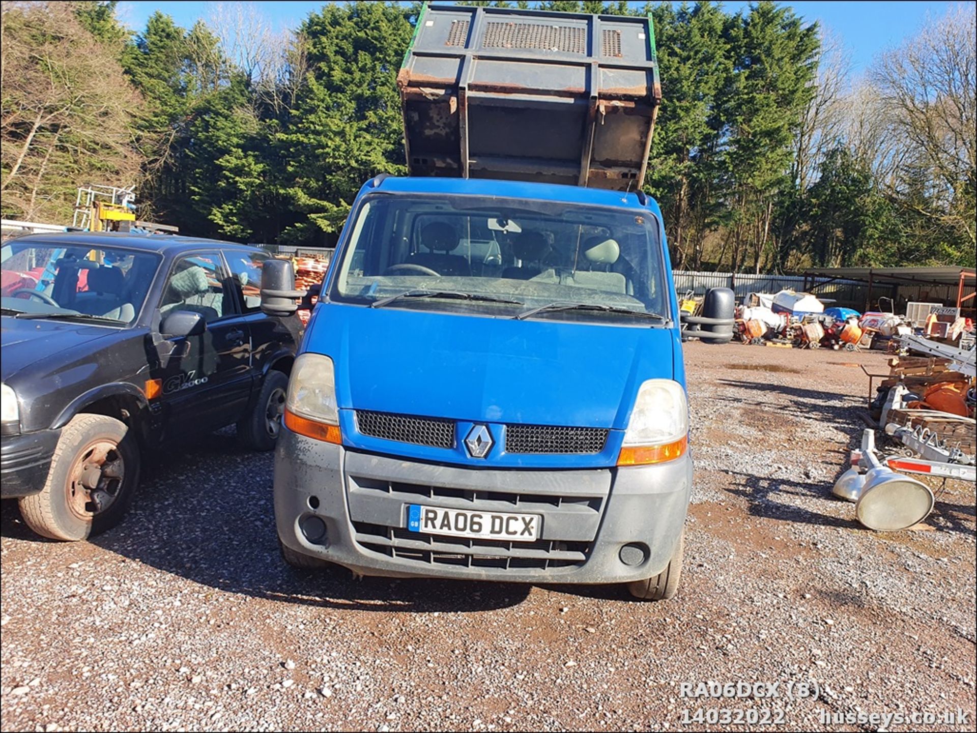 06/06 RENAULT MASTER CCML35 DCI 120 MWB - 2463cc 2dr Tipper (Grey) - Image 9 of 23