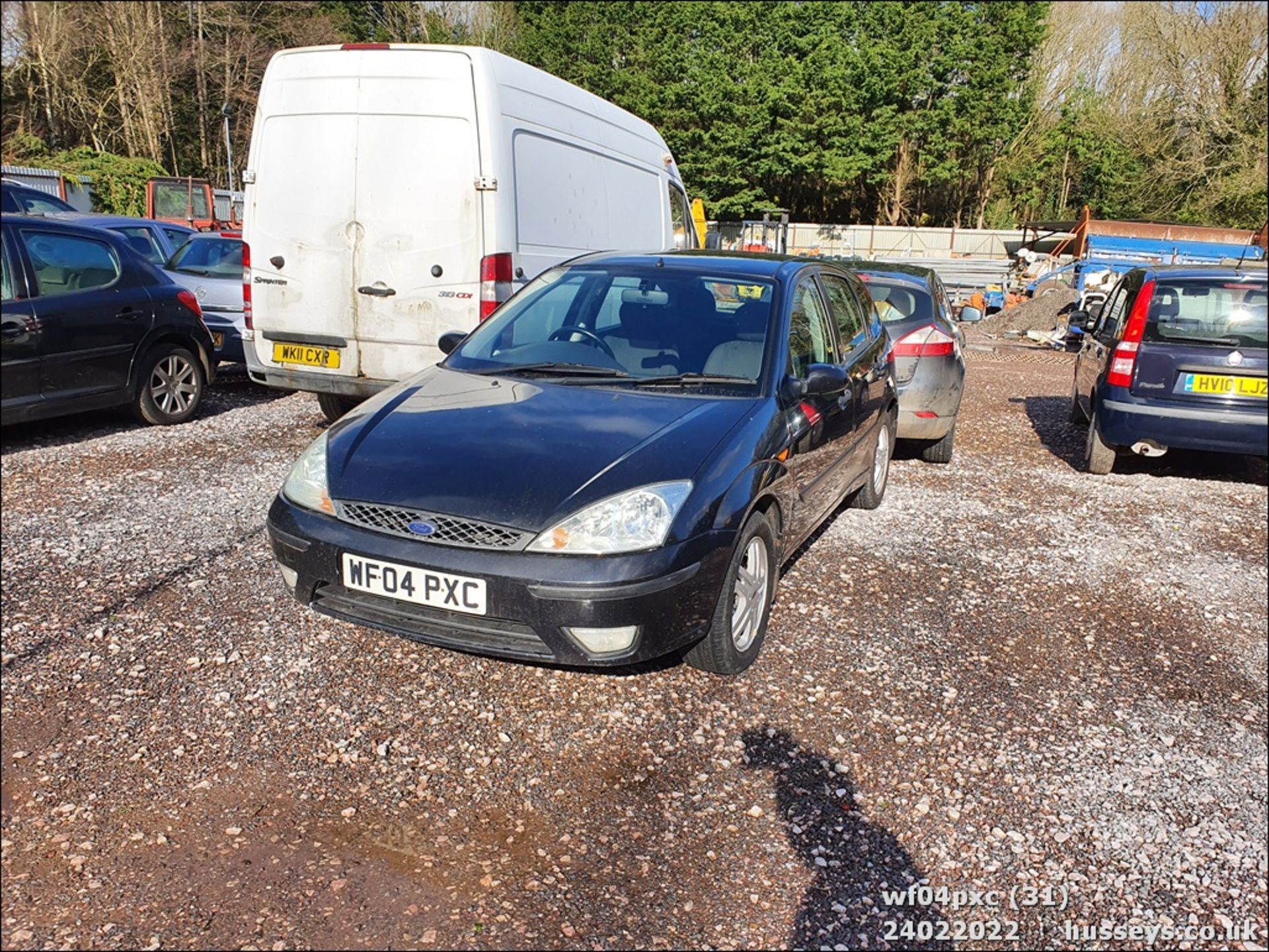 04/04 FORD FOCUS ZETEC - 1796cc 5dr Hatchback (Black) - Image 29 of 32