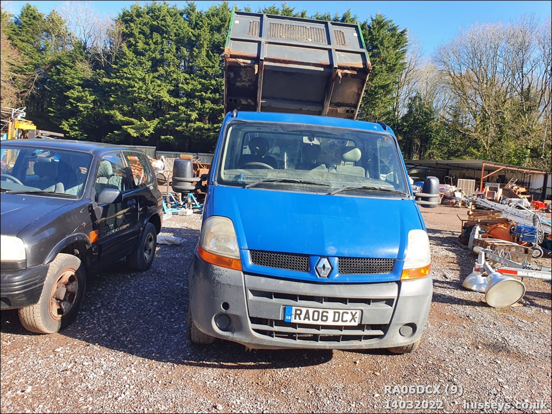 06/06 RENAULT MASTER CCML35 DCI 120 MWB - 2463cc 2dr Tipper (Grey) - Image 10 of 23