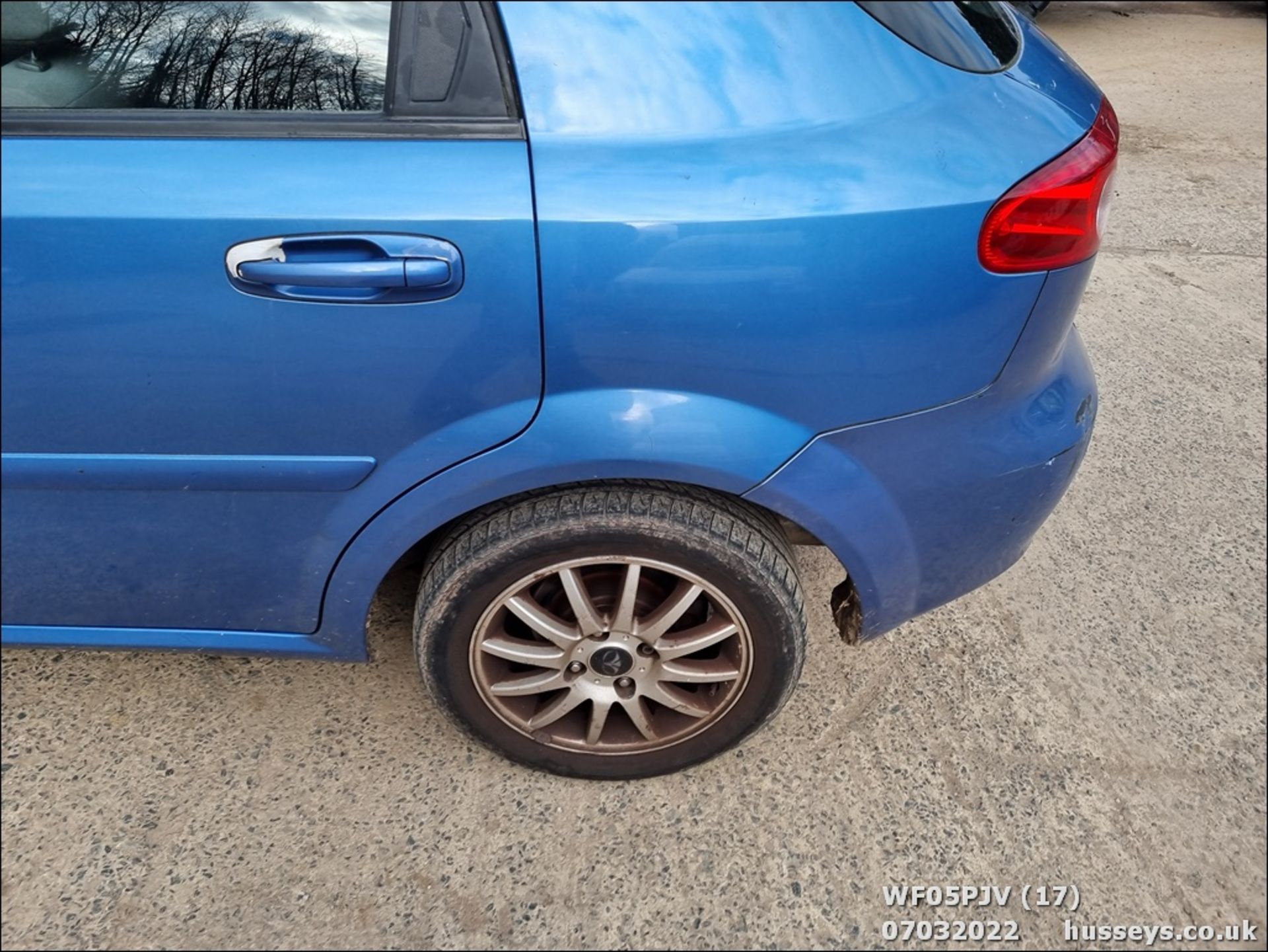 05/05 DAEWOO LACETTI SX - 1598cc 5dr Hatchback (Blue, 80k) - Image 17 of 39