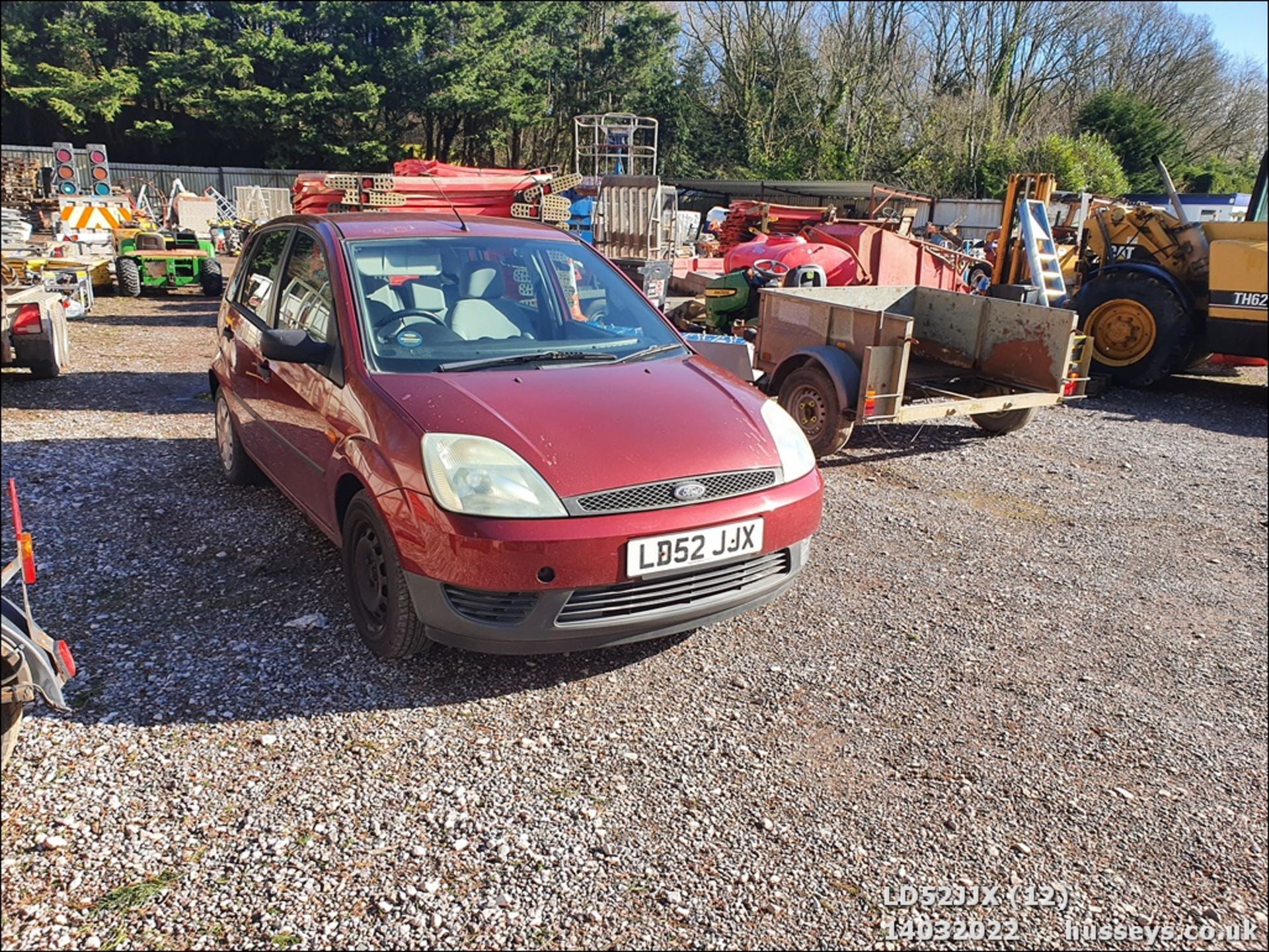 02/52 FORD FIESTA LX - 1388cc 5dr Hatchback (Red, 37k) - Image 13 of 27