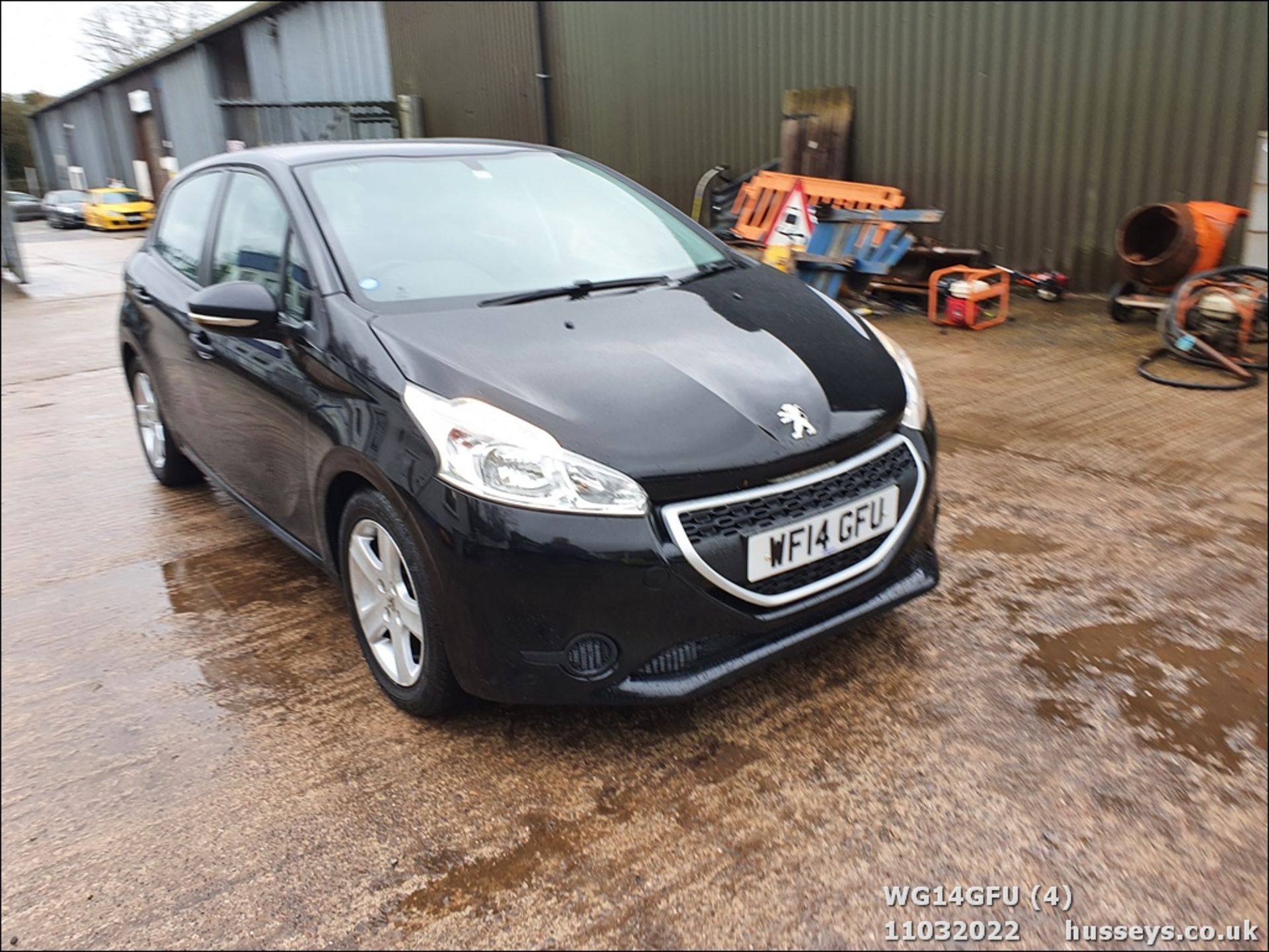 14/14 PEUGEOT 208 ACCESS - 999cc 5dr Hatchback (Black, 72k) - Image 4 of 38