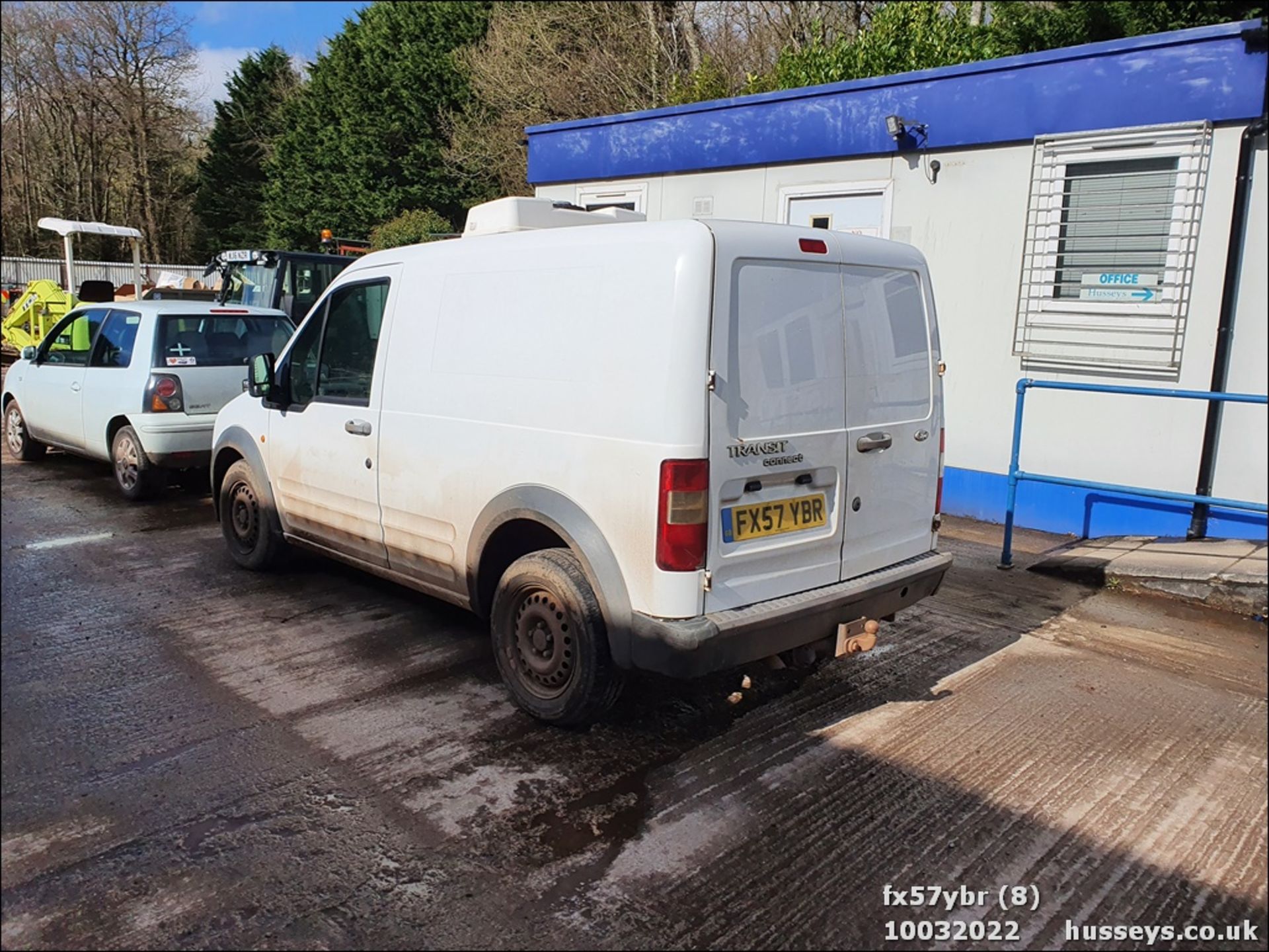 07/57 FORD TRANSIT CONNECT REFRIDGERATED T200 75 - 1753cc 4dr Van (White, 202k) - Image 9 of 22