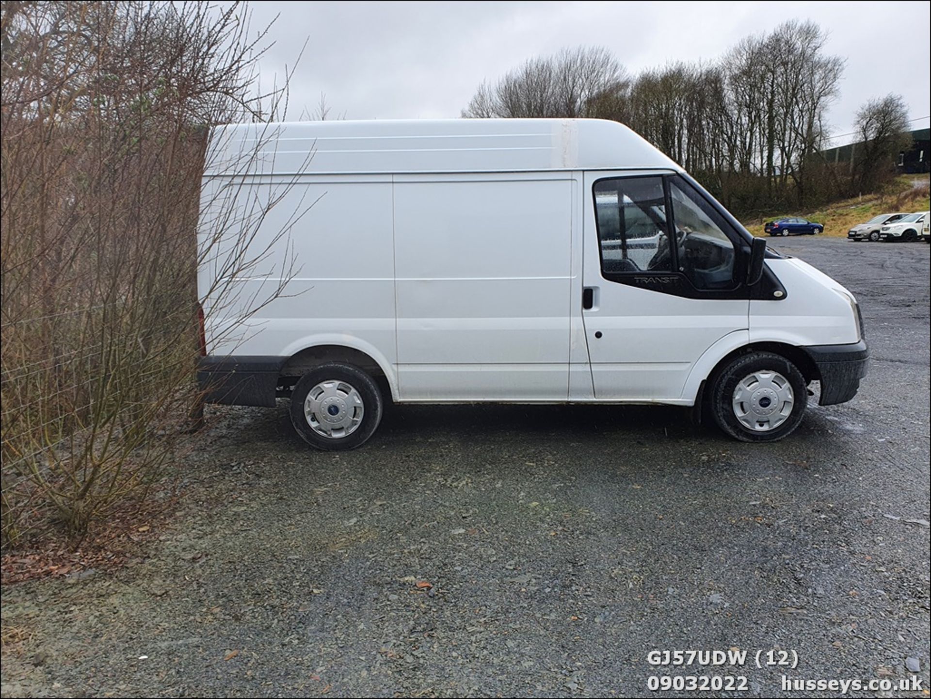 07/57 FORD TRANSIT 85 T260S FWD - 2198cc 5dr Van (White) - Image 12 of 22