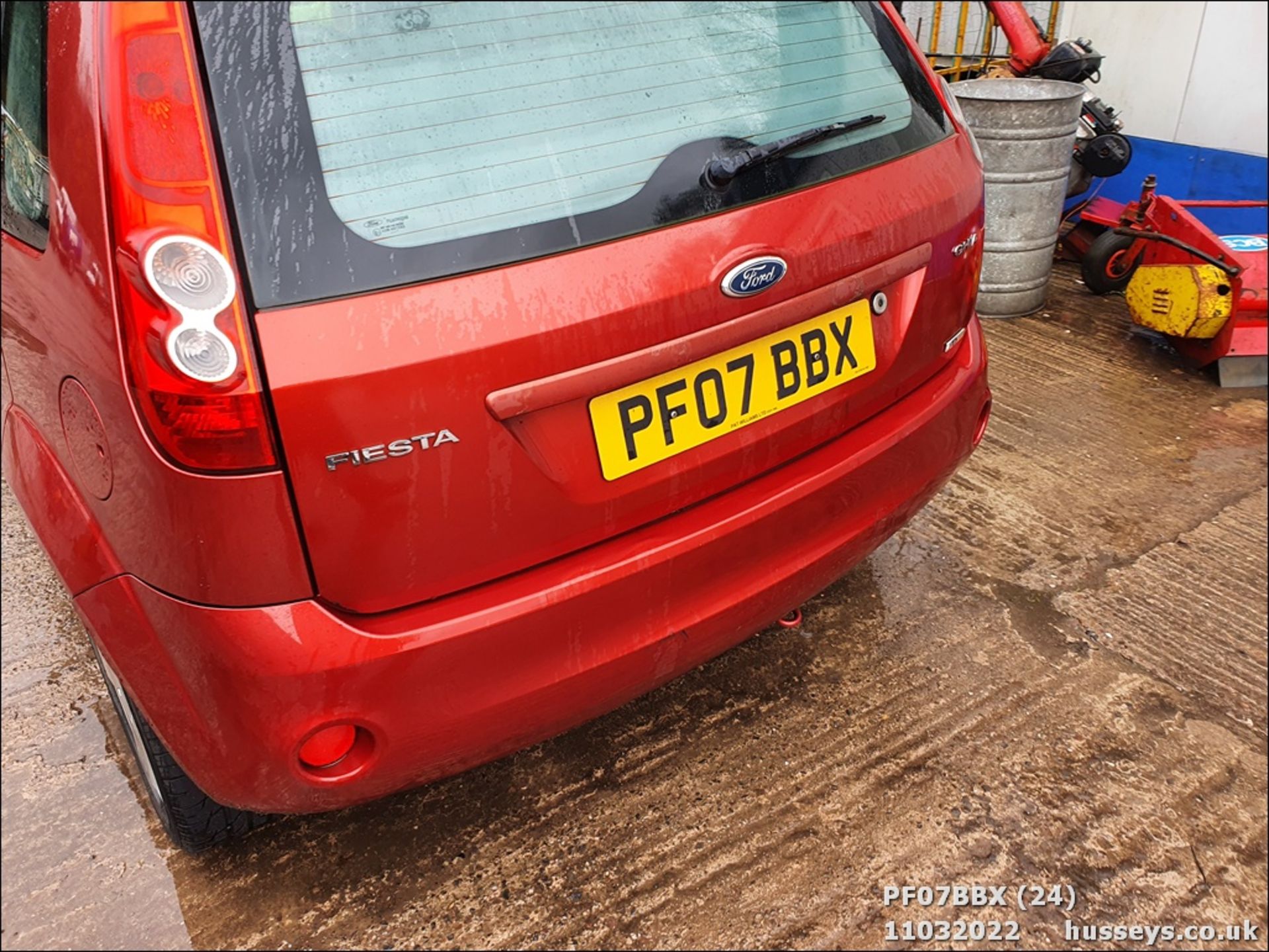 07/07 FORD FIESTA GHIA TDCI - 1399cc 5dr Hatchback (Red, 112k) - Image 24 of 37