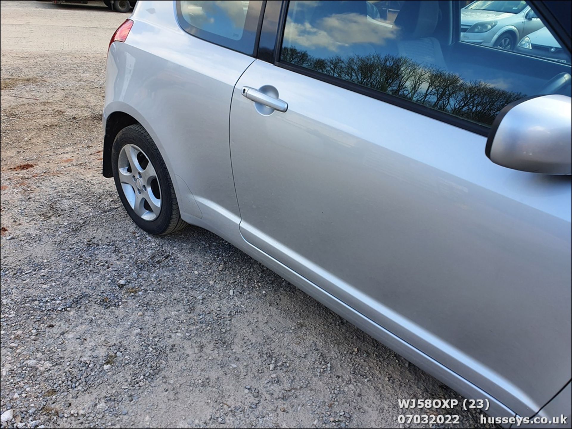 08/58 SUZUKI SWIFT GL 3DR - 1328cc 3dr Hatchback (Silver, 59k) - Image 23 of 36