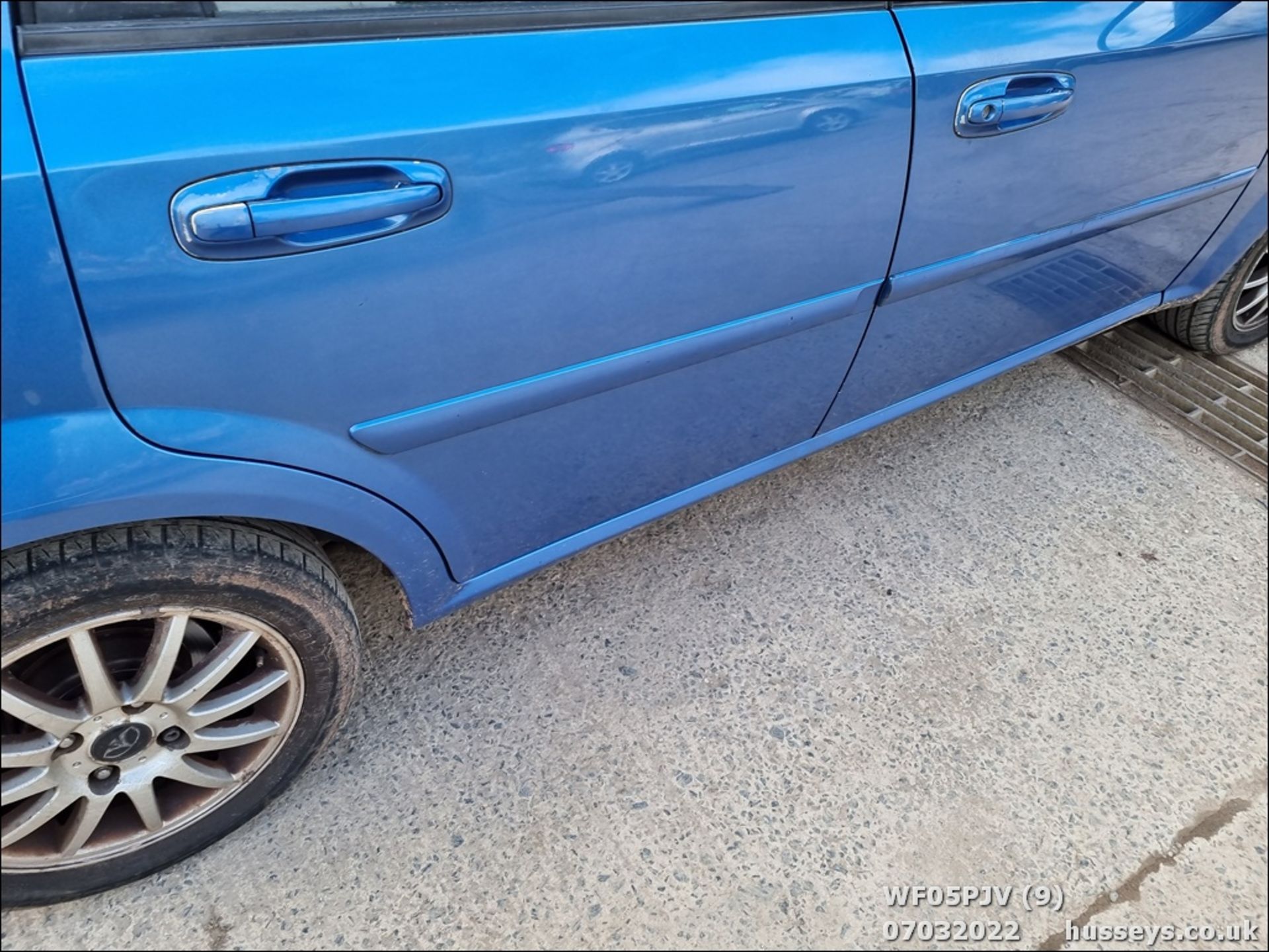 05/05 DAEWOO LACETTI SX - 1598cc 5dr Hatchback (Blue, 80k) - Image 9 of 39
