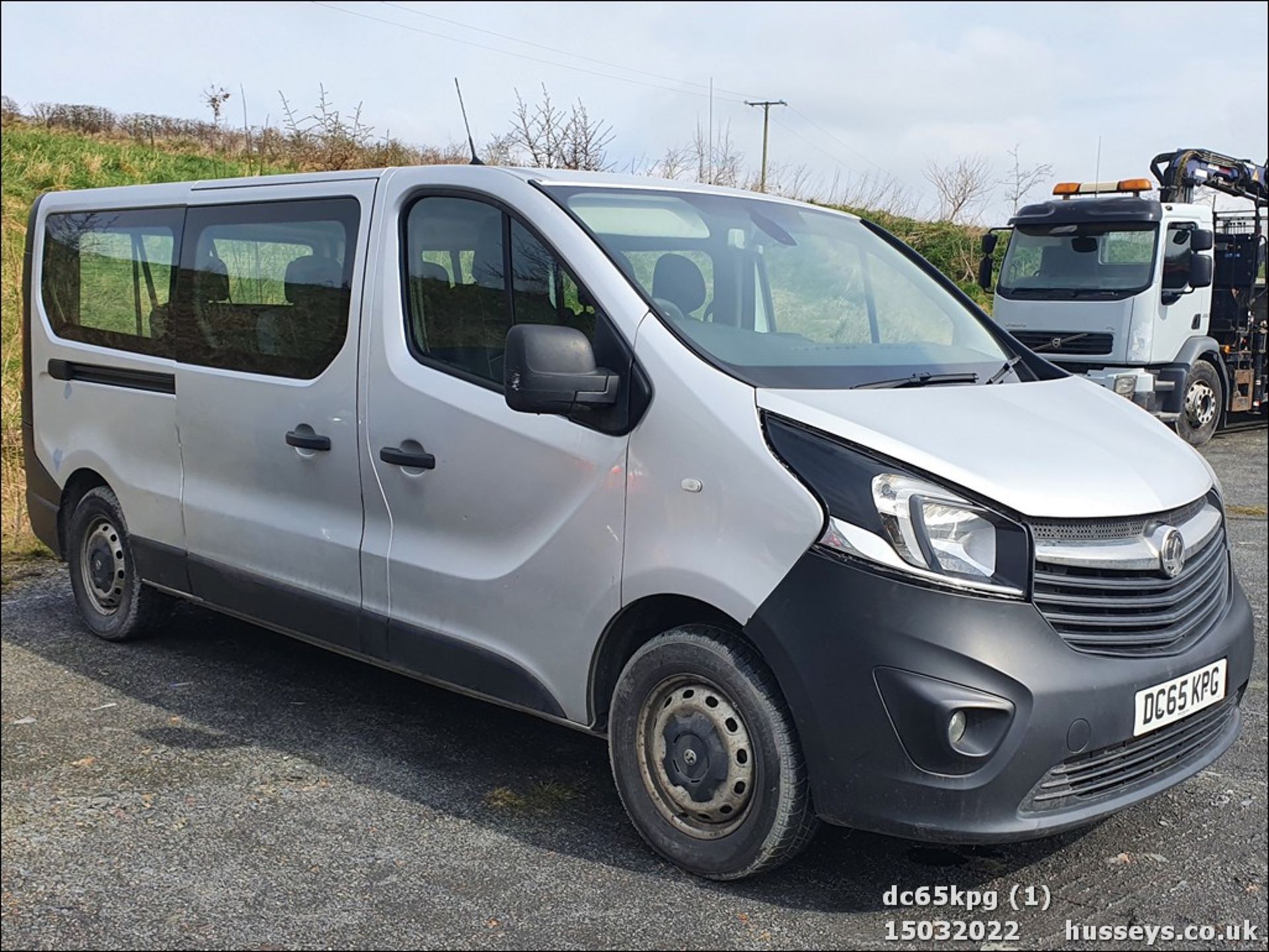 15/65 VAUXHALL VIVARO COMBI CDTI S/S - 1598cc 5dr MPV (Silver)