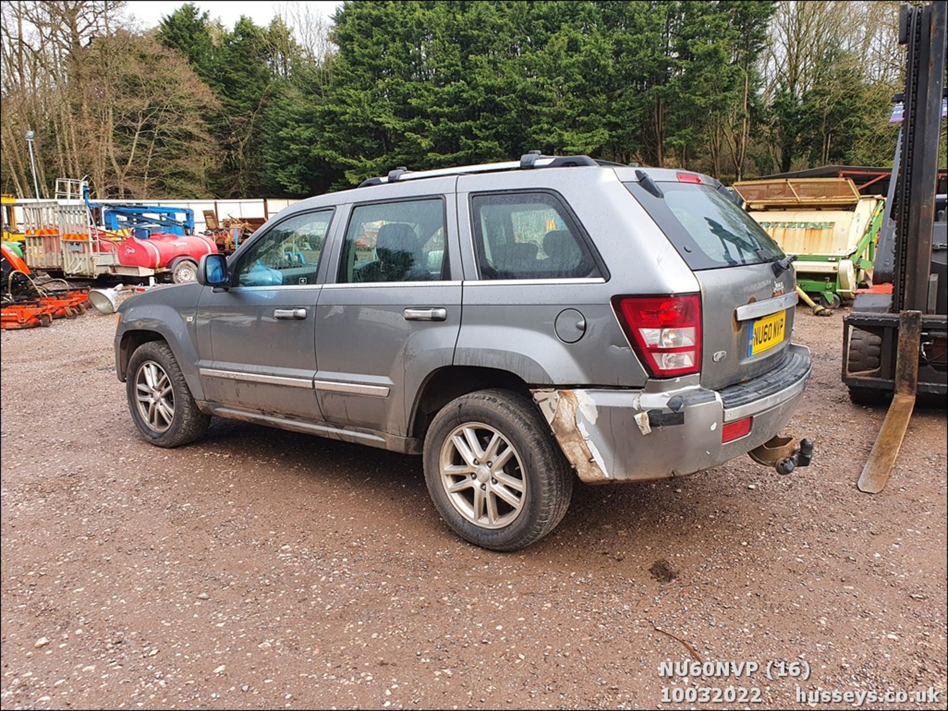 10/60 JEEP G-CHEROKEE OVERLAND CRD A - 2987cc 5dr Estate (Grey, 154k) - Image 16 of 47