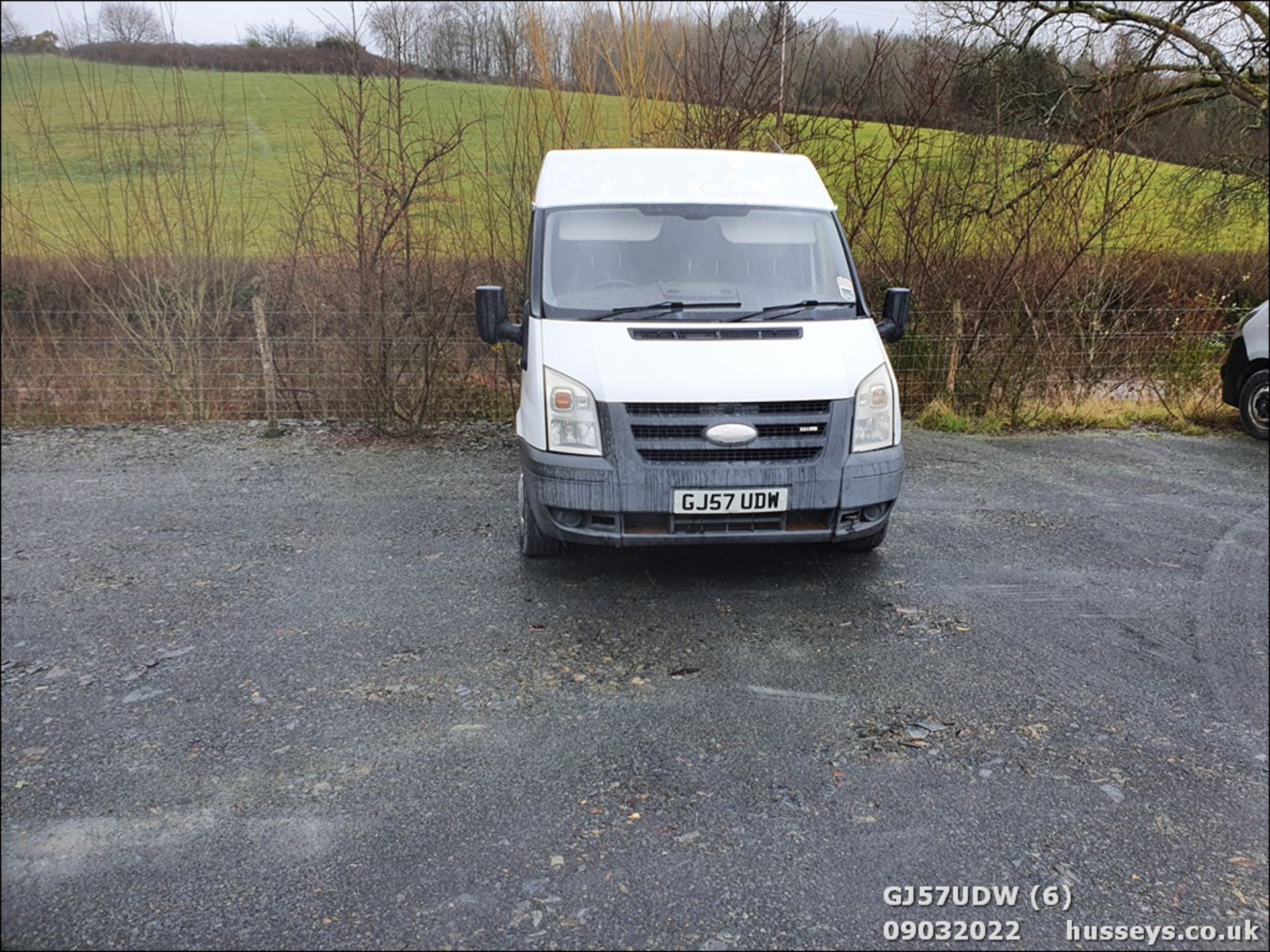 07/57 FORD TRANSIT 85 T260S FWD - 2198cc 5dr Van (White) - Image 6 of 22
