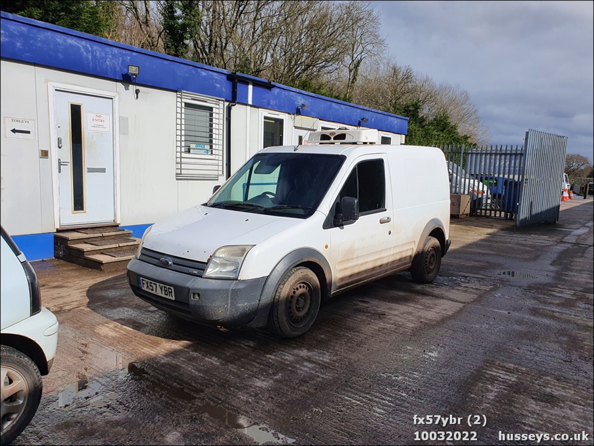 07/57 FORD TRANSIT CONNECT REFRIDGERATED T200 75 - 1753cc 4dr Van (White, 202k) - Image 3 of 22