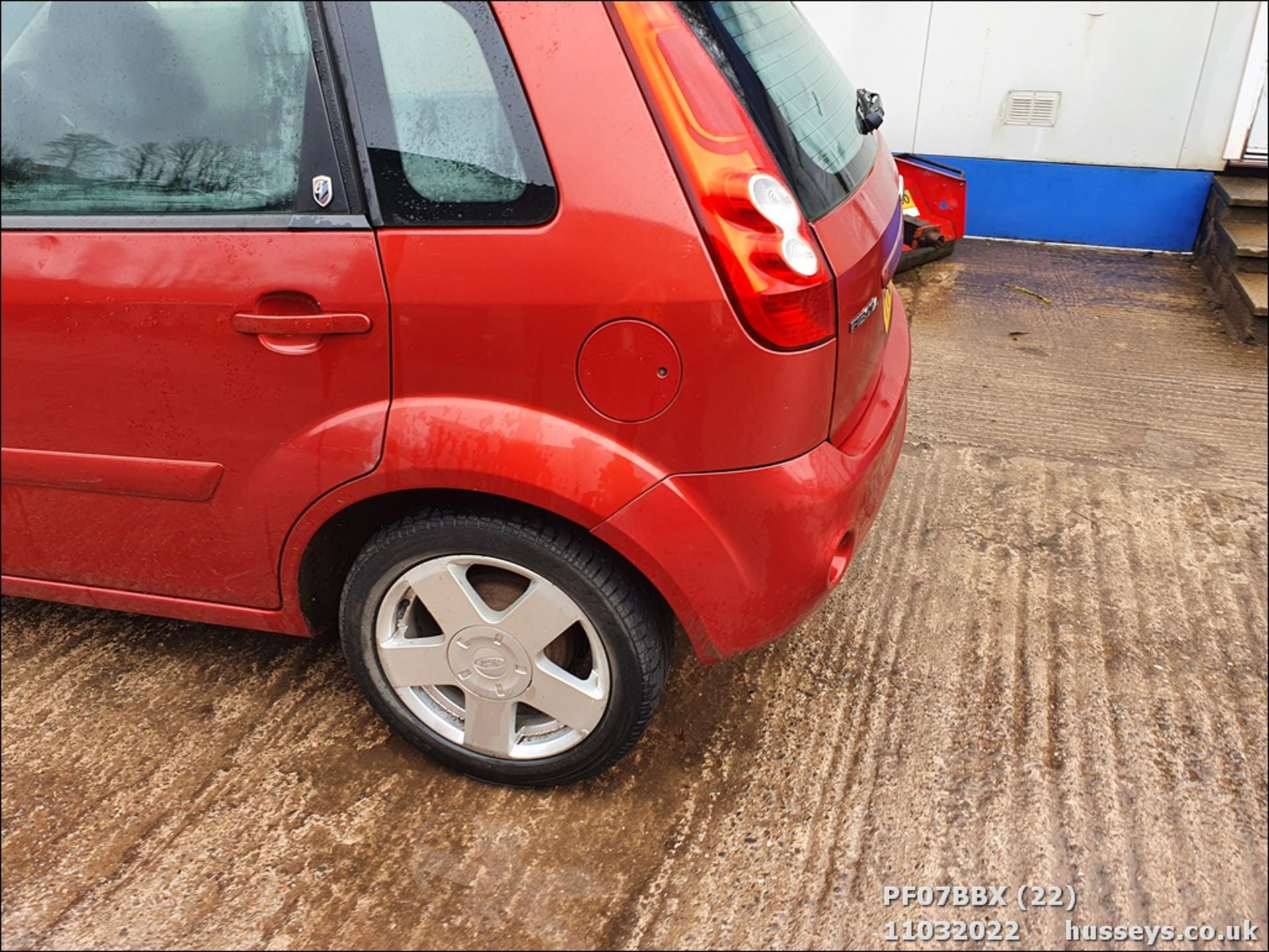 07/07 FORD FIESTA GHIA TDCI - 1399cc 5dr Hatchback (Red, 112k) - Image 22 of 37