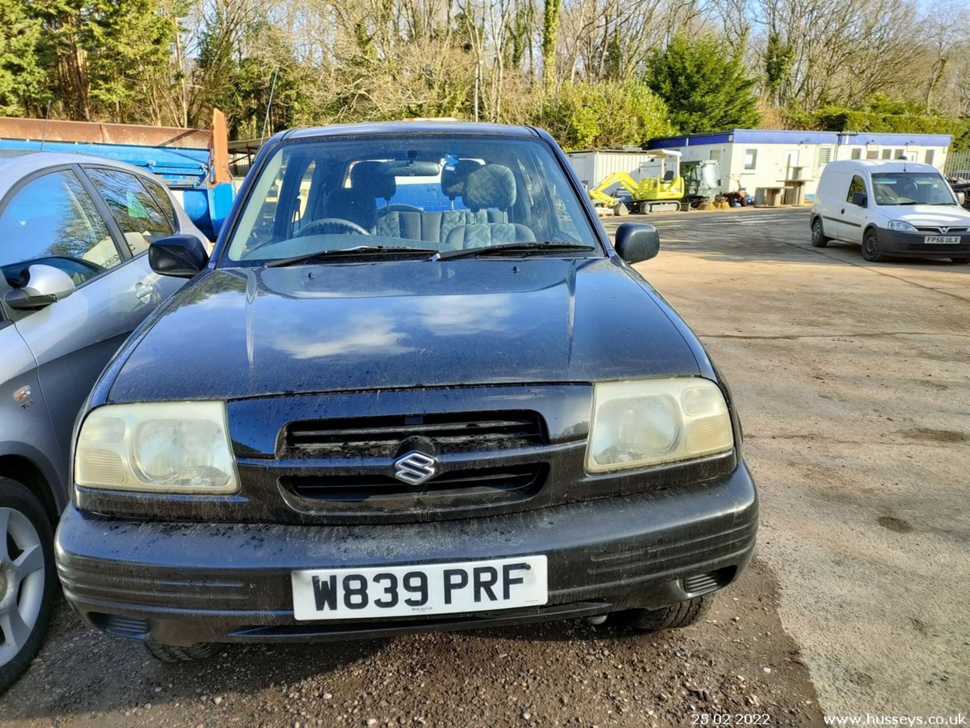 2000 SUZUKI GRAND VITARA GV2000 AUTO - 1995cc 3dr Estate (Black) - Image 4 of 23